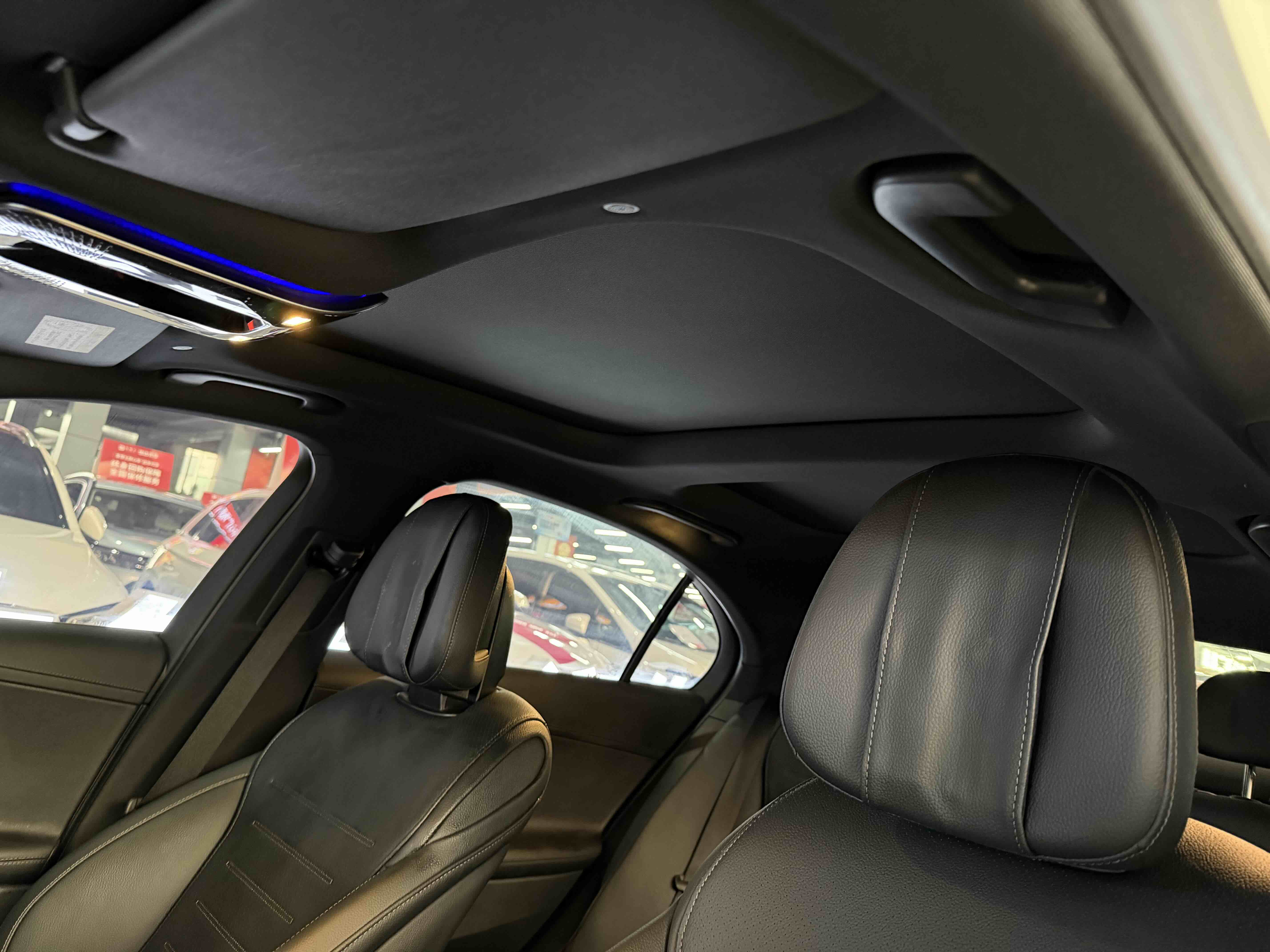 Mercedes-Benz C Class 2023 صورة سيارة #5