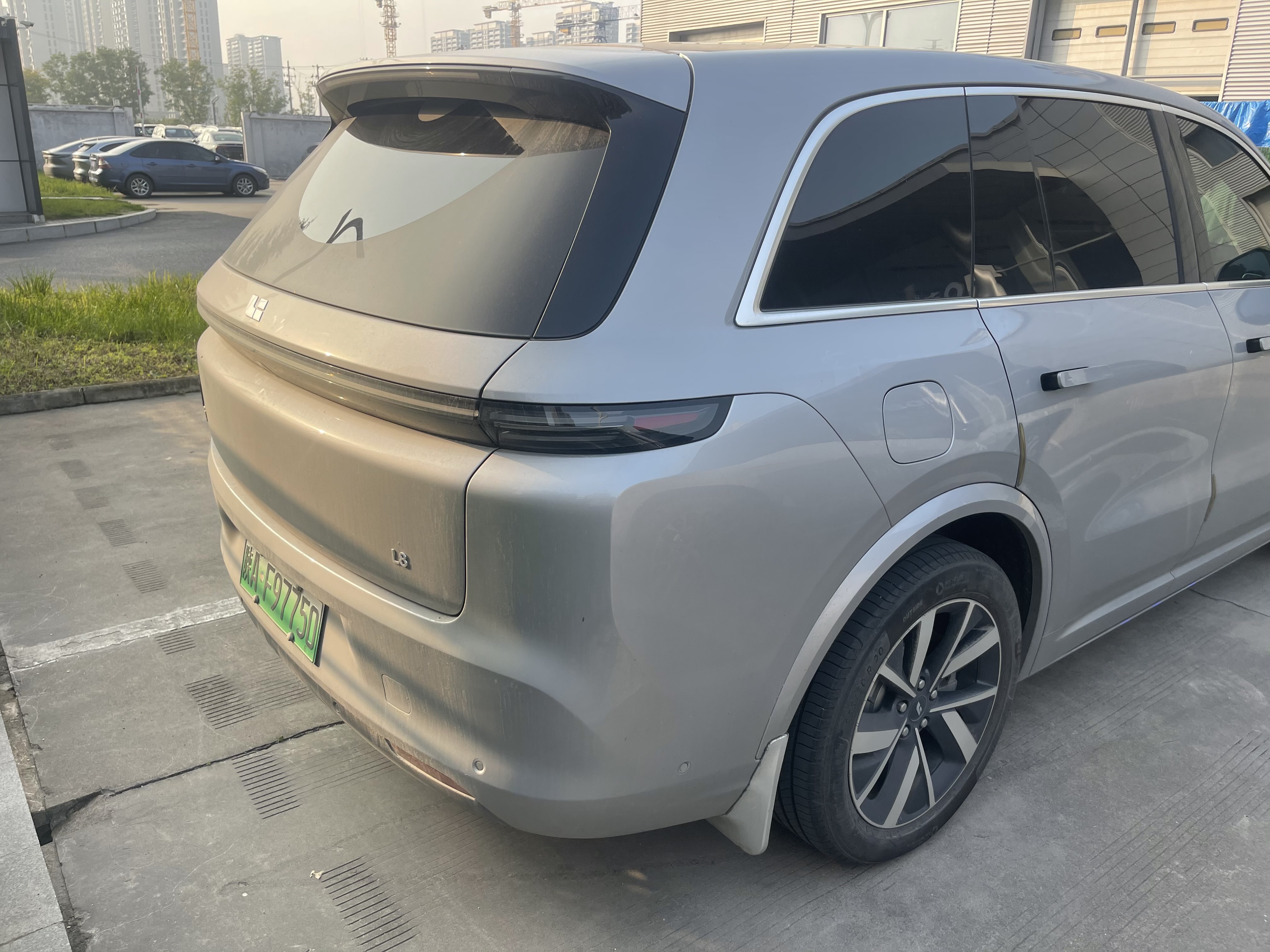 Li L8 2023 изображение автомобиля #5