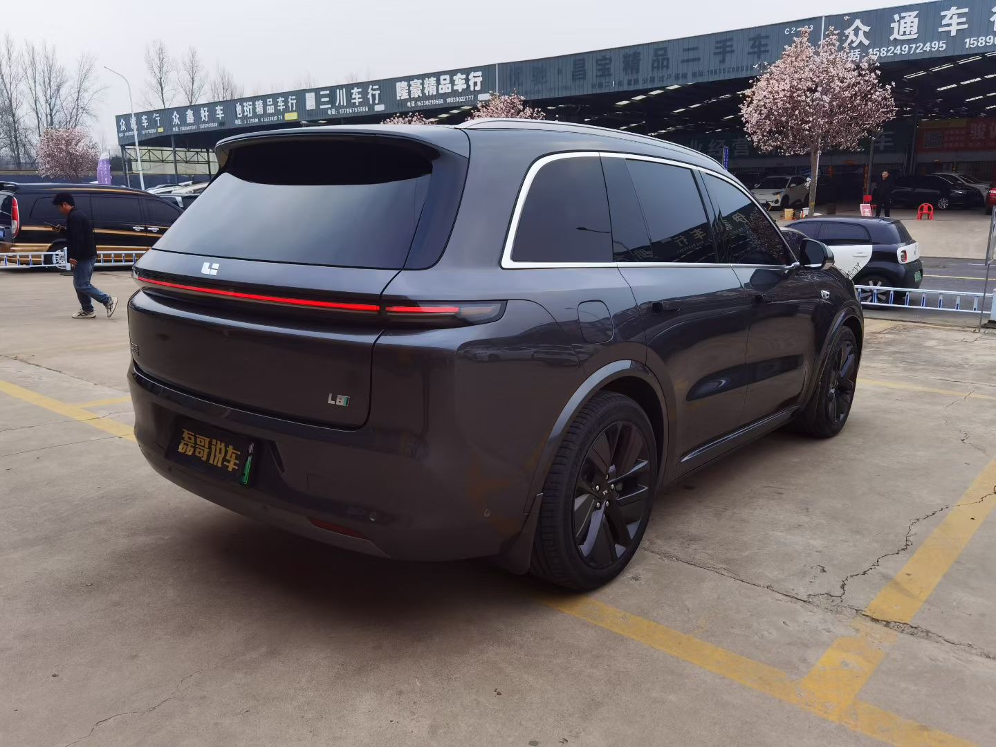 Li L8 2023 imagem de carro #5