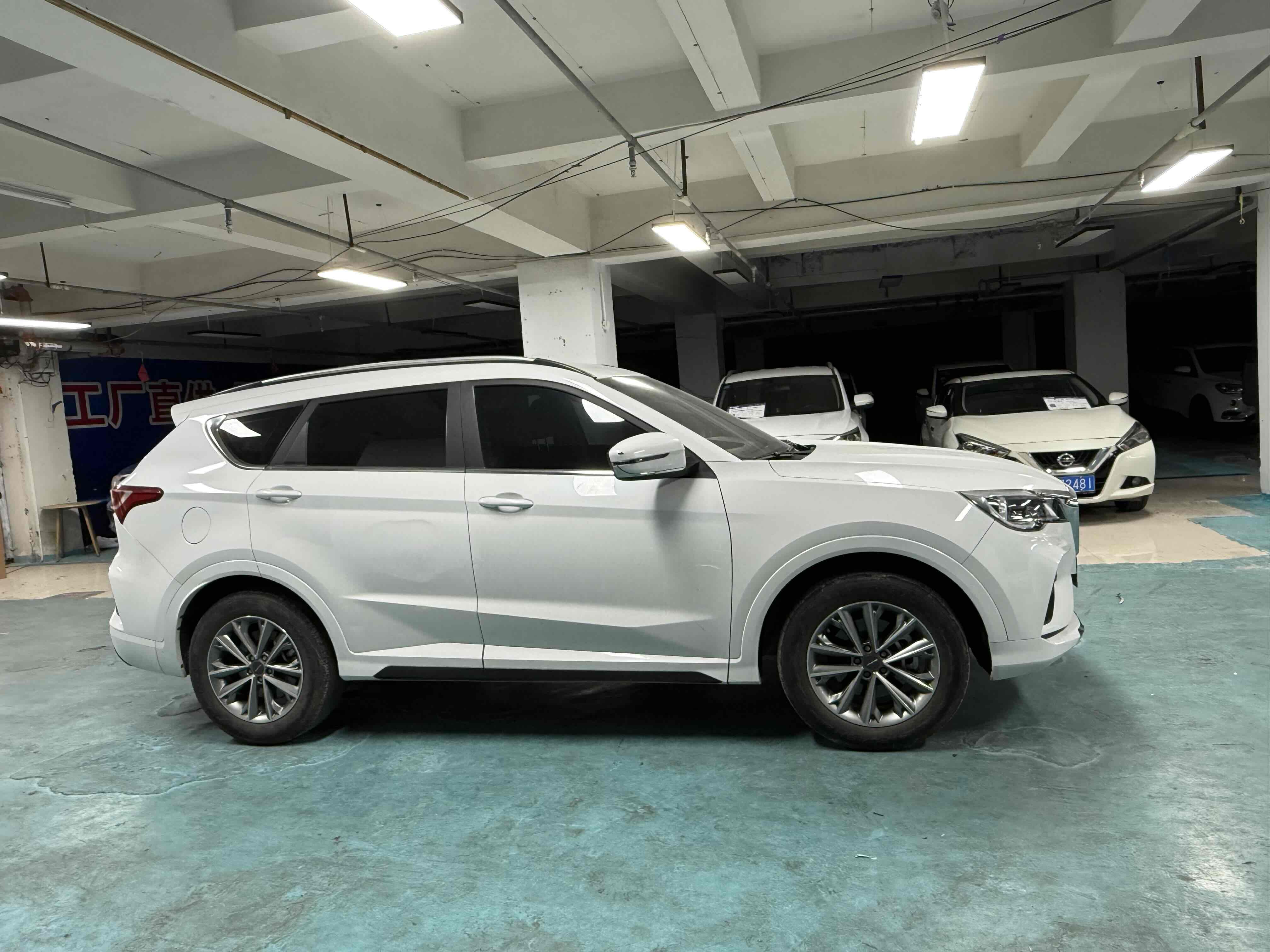 Soueast DX8 2023 car image #5