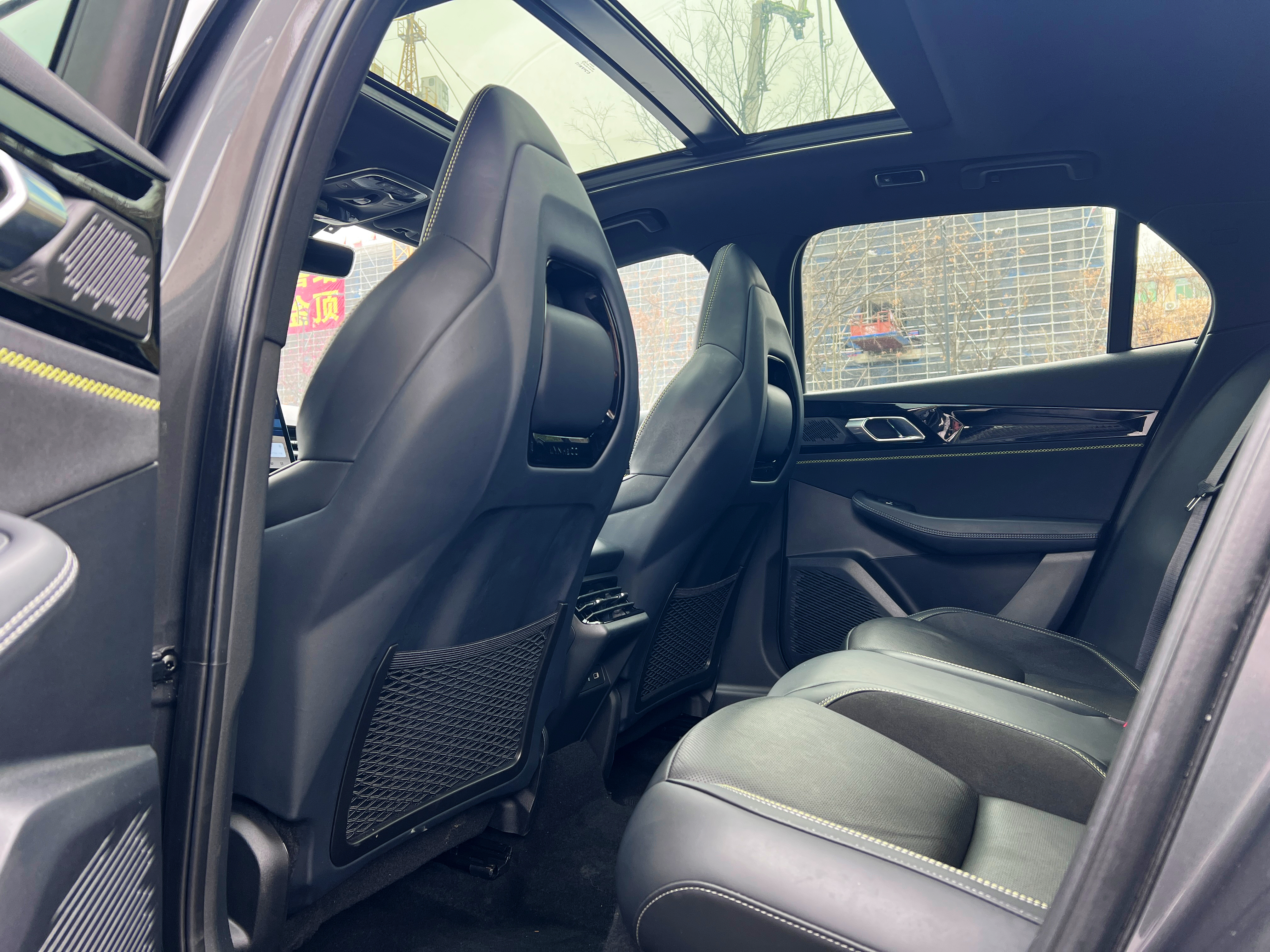 Lynk & Co 03 2023 car image #5