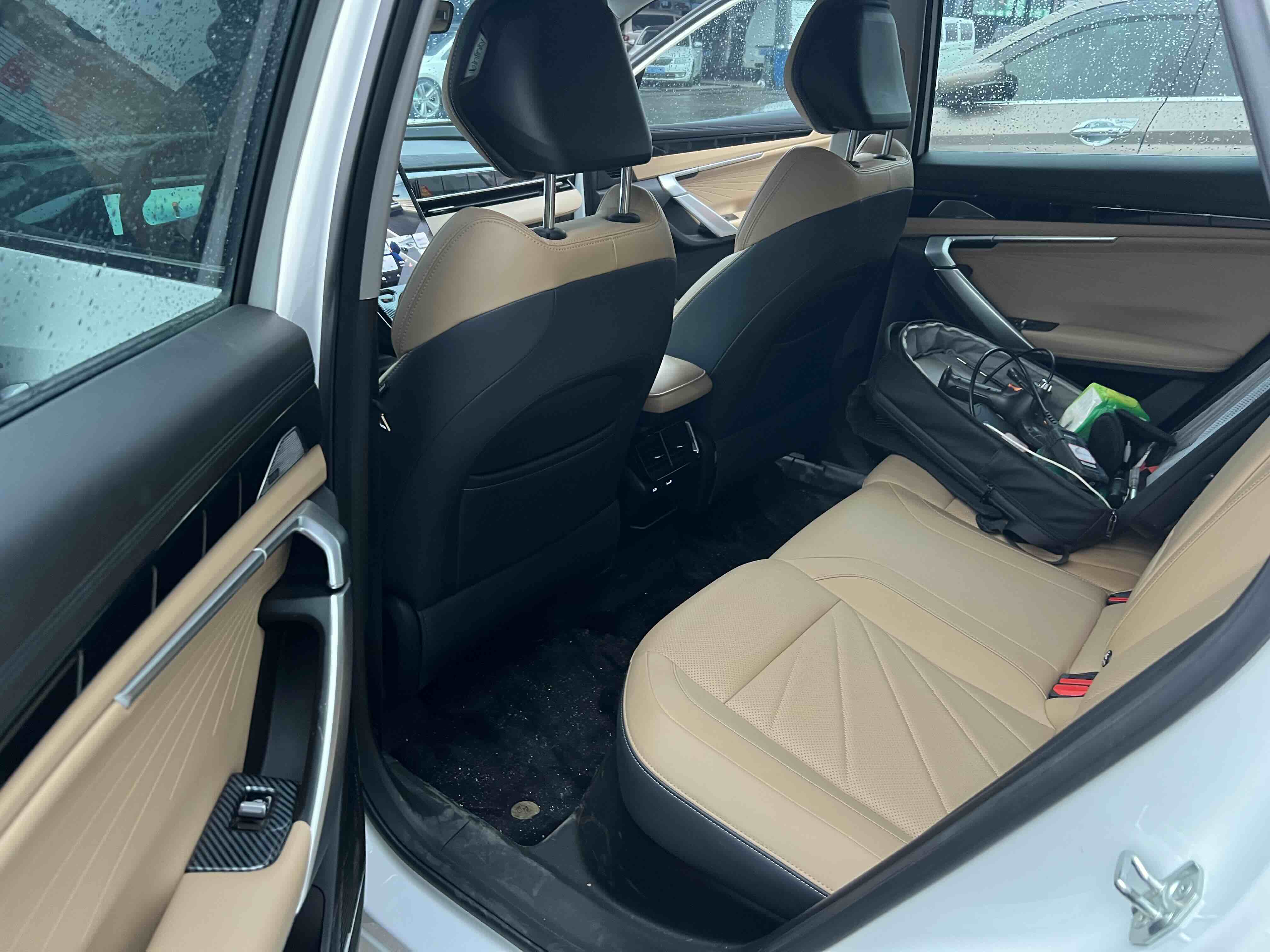 GEELY Boyue L 2023 car image #5
