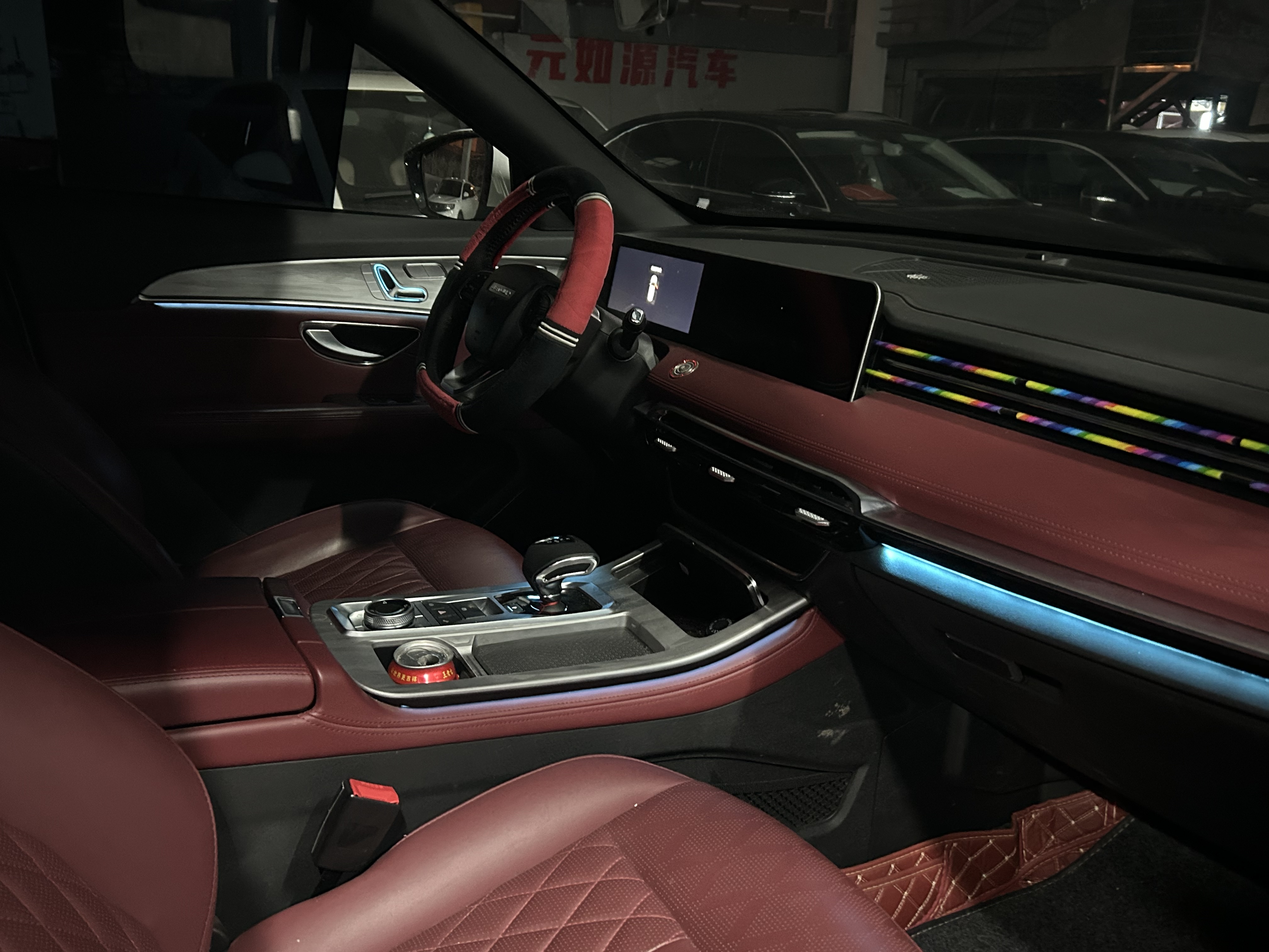 X70 PLUS 2023 car image #5