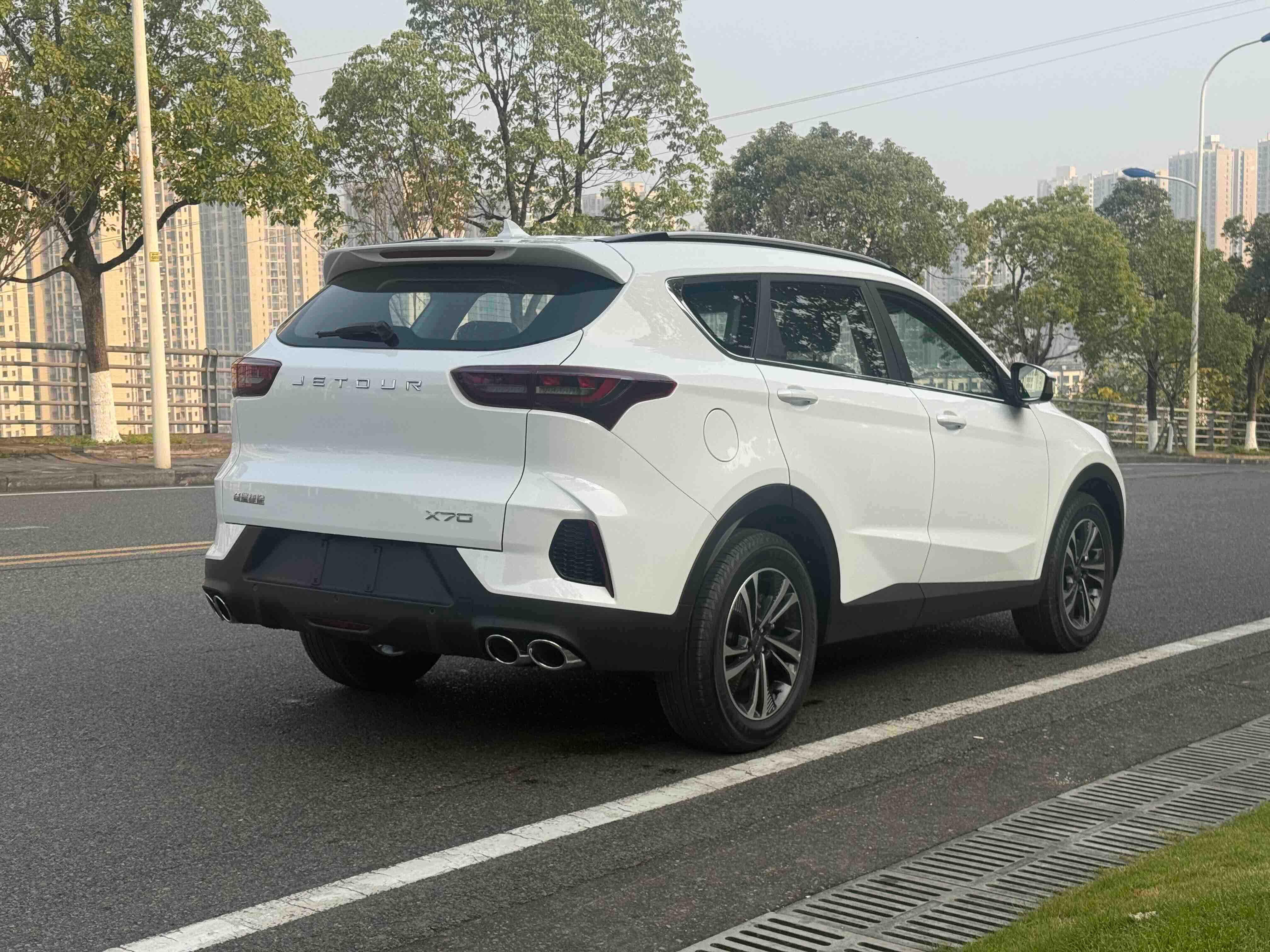 X70 PLUS 2025 #5 X70 PLUS 2025 car image #5