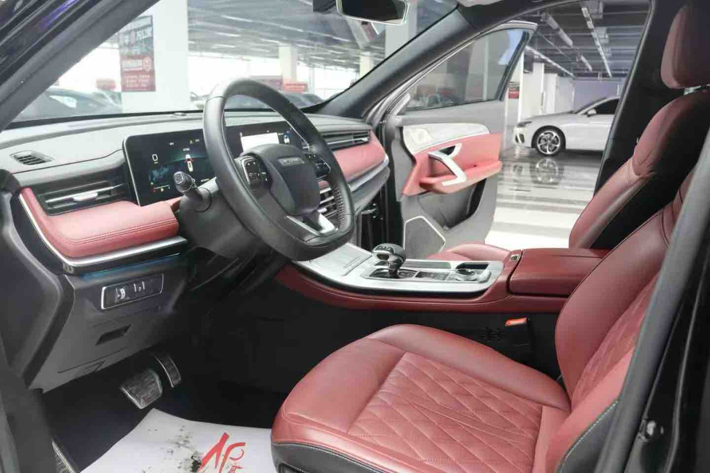 X70 PLUS 2023 car image #5