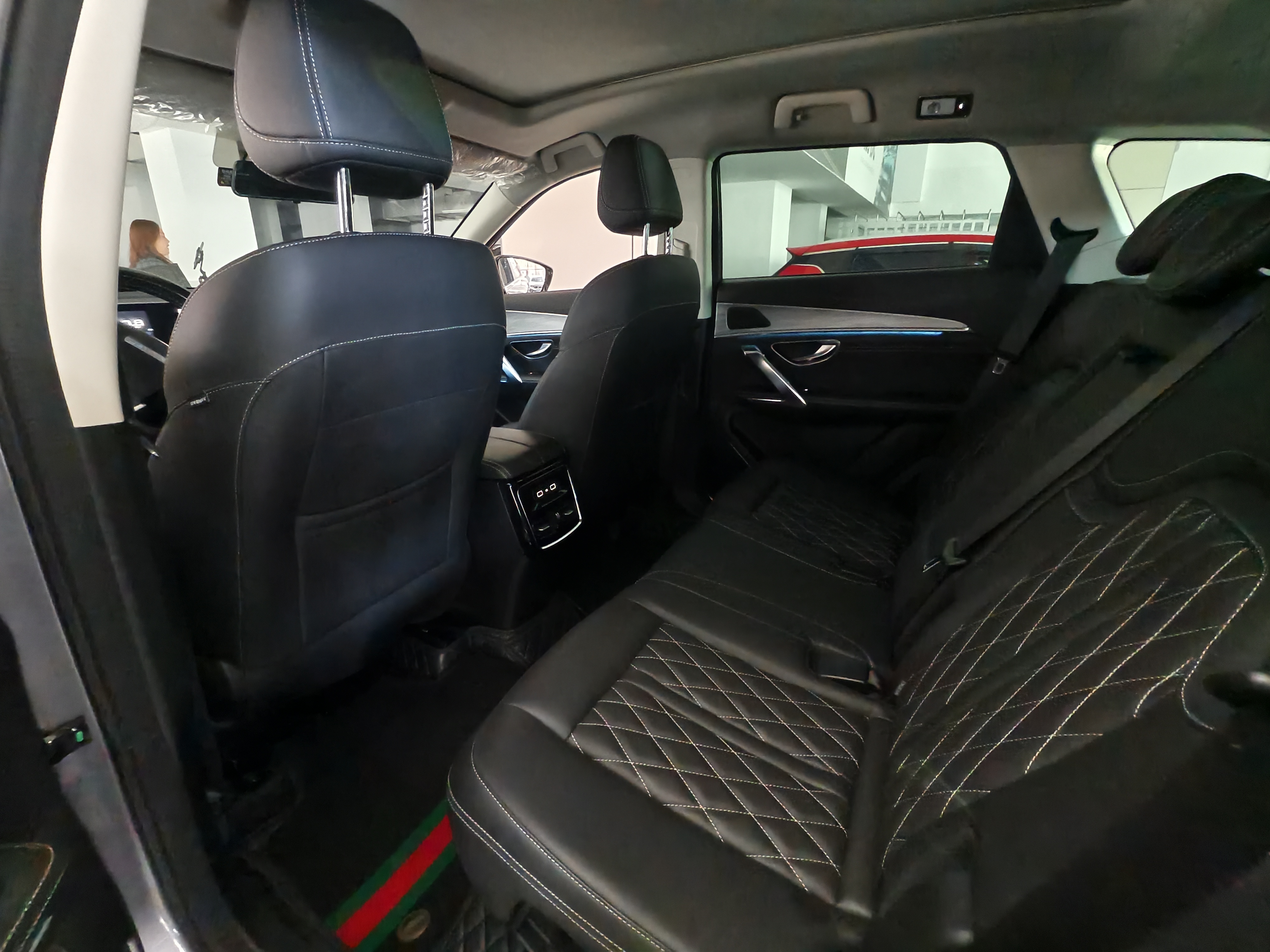 X70 PLUS 2023 #5 X70 PLUS 2023 car image #5