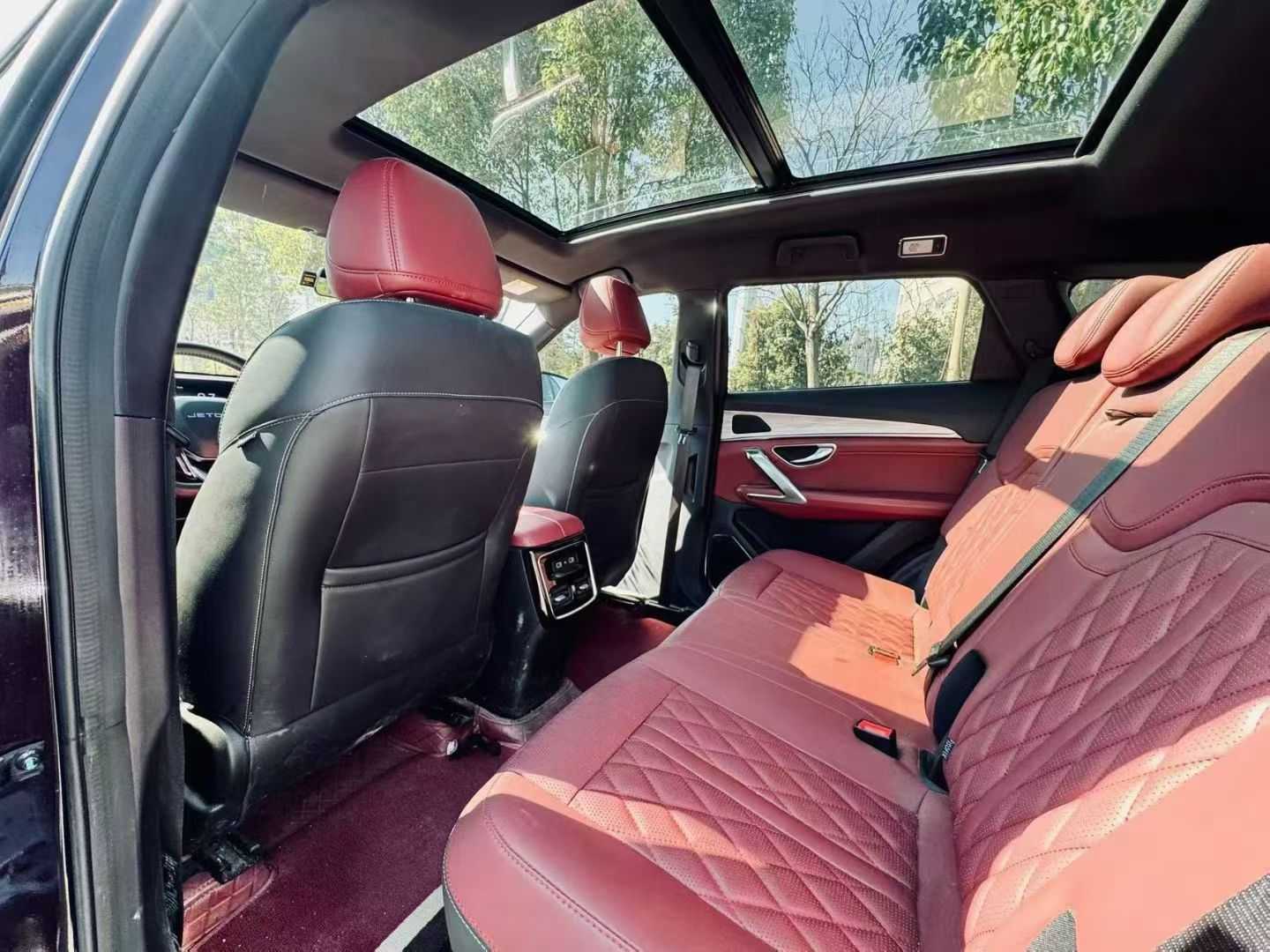 X70 PLUS 2023 #5 X70 PLUS 2023 car image #5