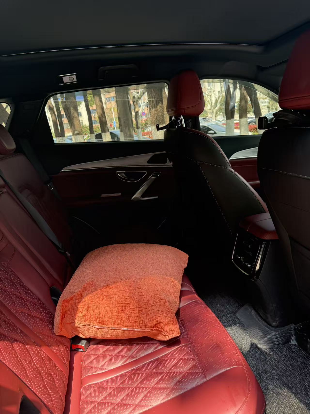 Jetour X70 PLUS 2023 car image #5