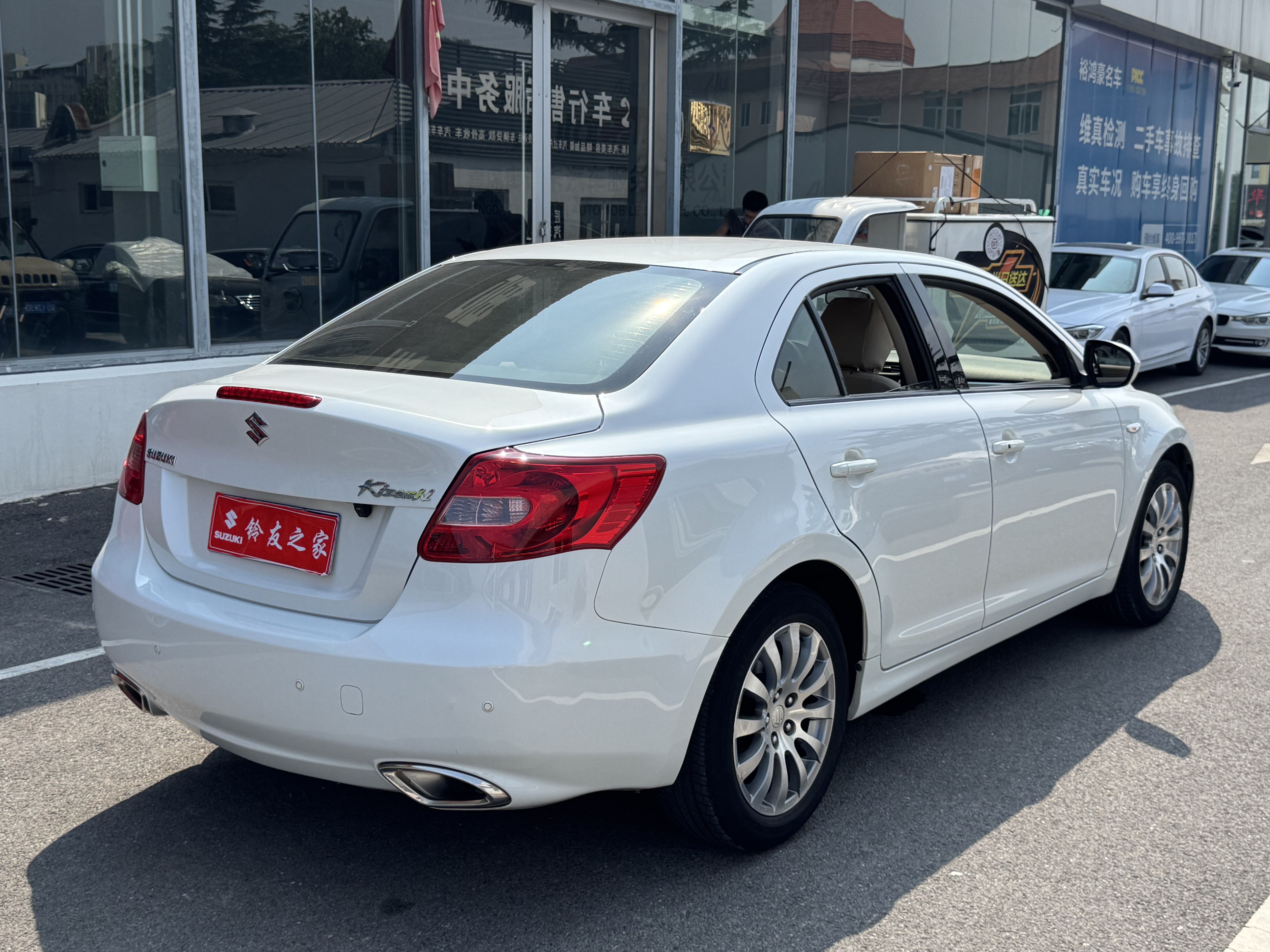 Suzuki Kizashi 2016 imagen de coche #5