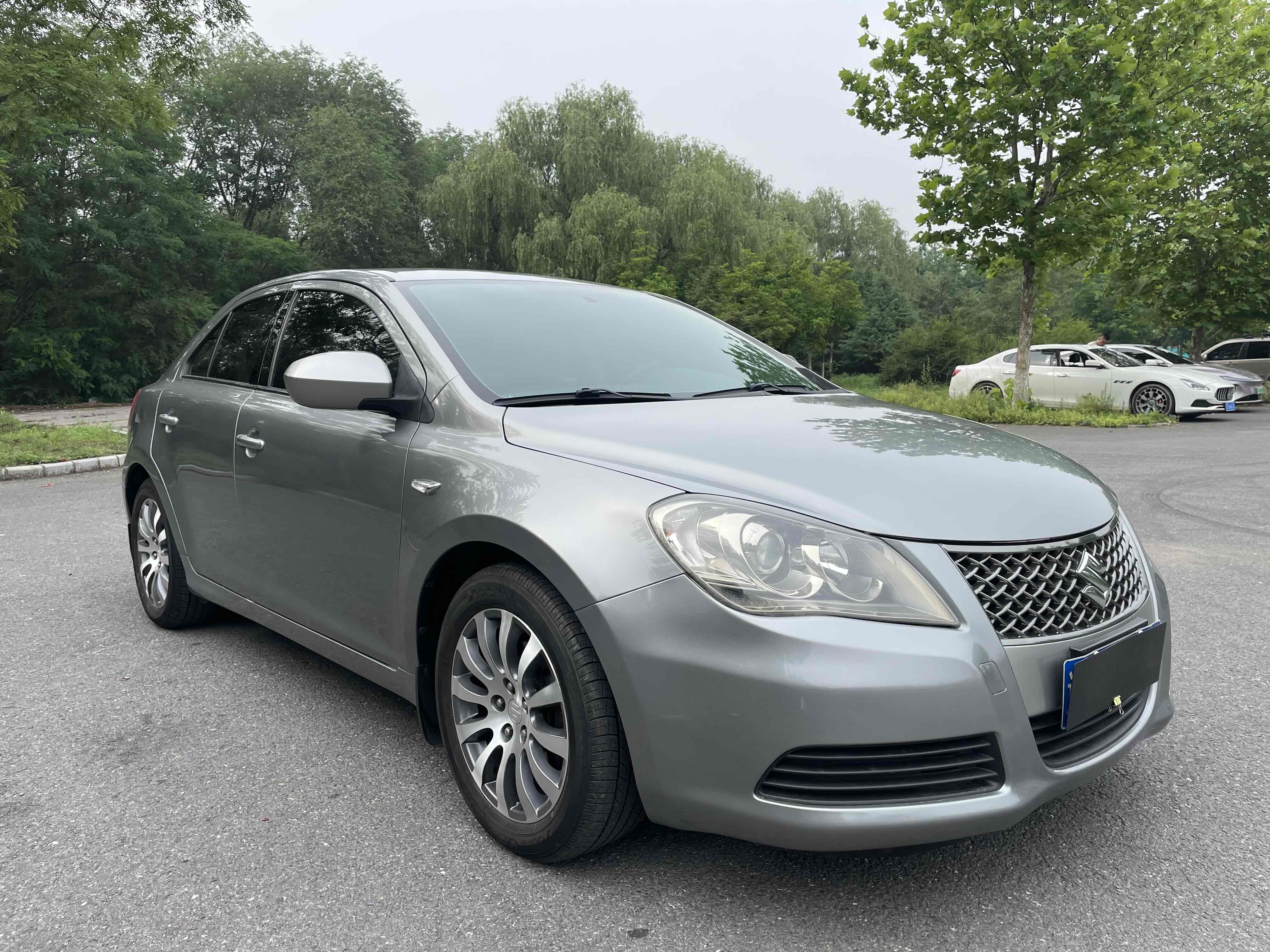 Suzuki Kizashi 2013 immagine di auto #5