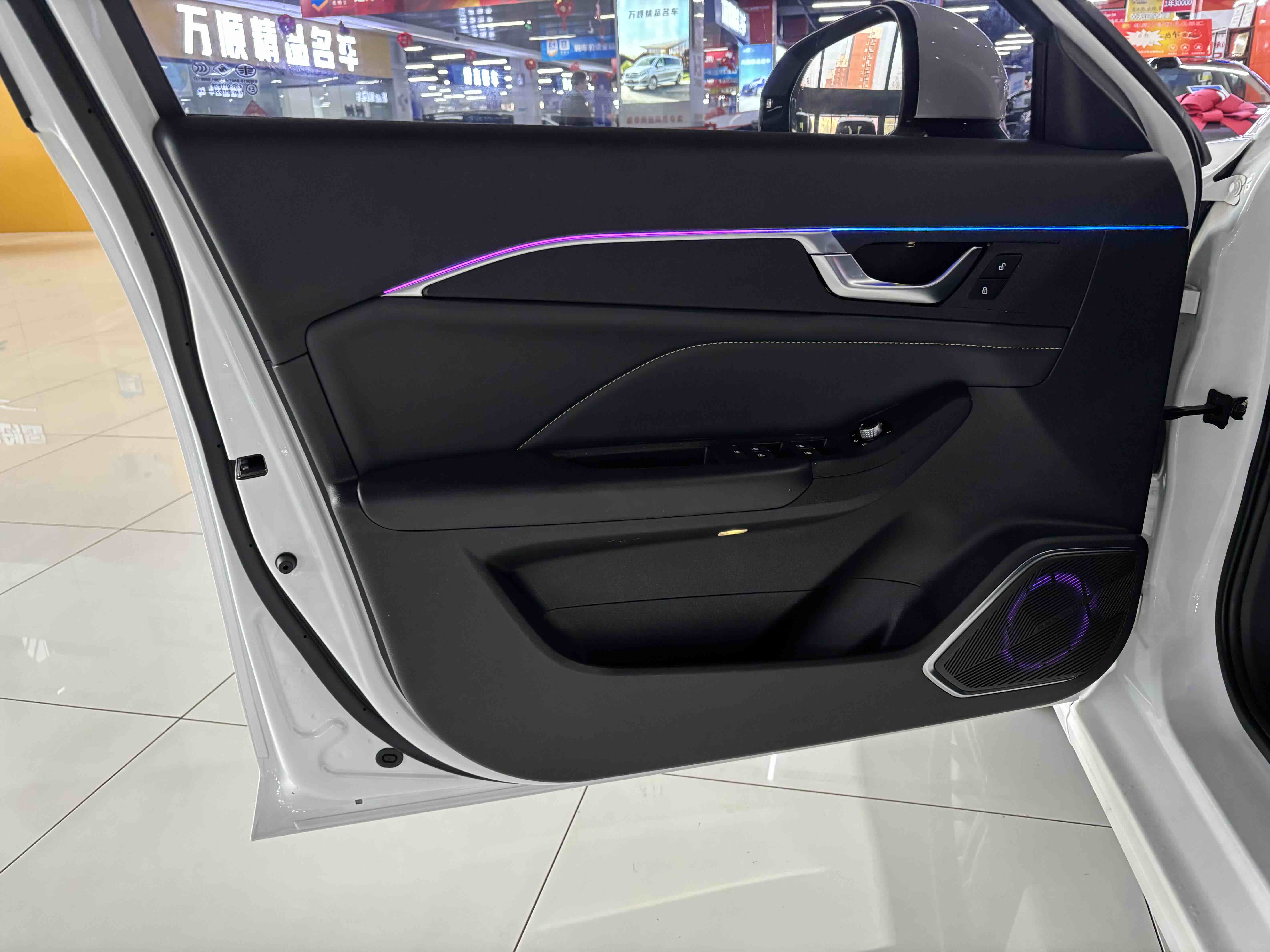 2024 car image #5