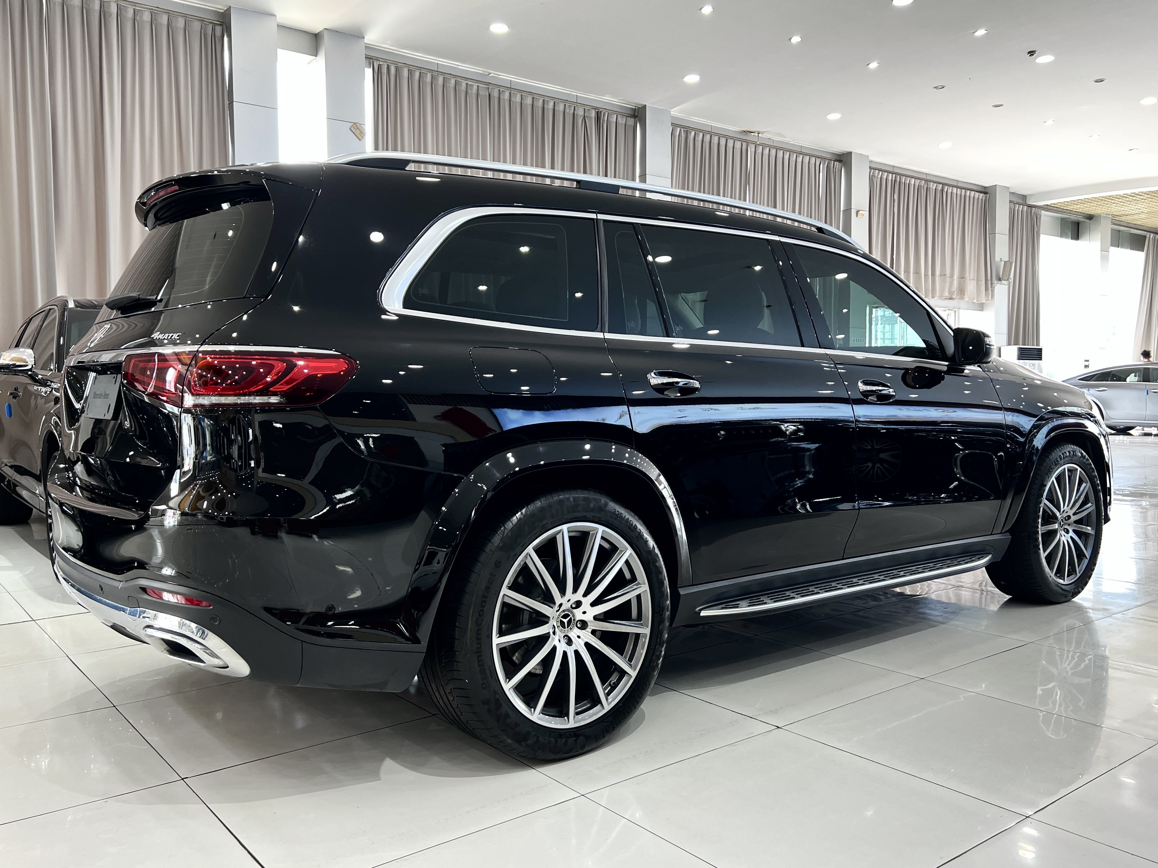 Mercedes-Benz GLS Class 2023 car image #5