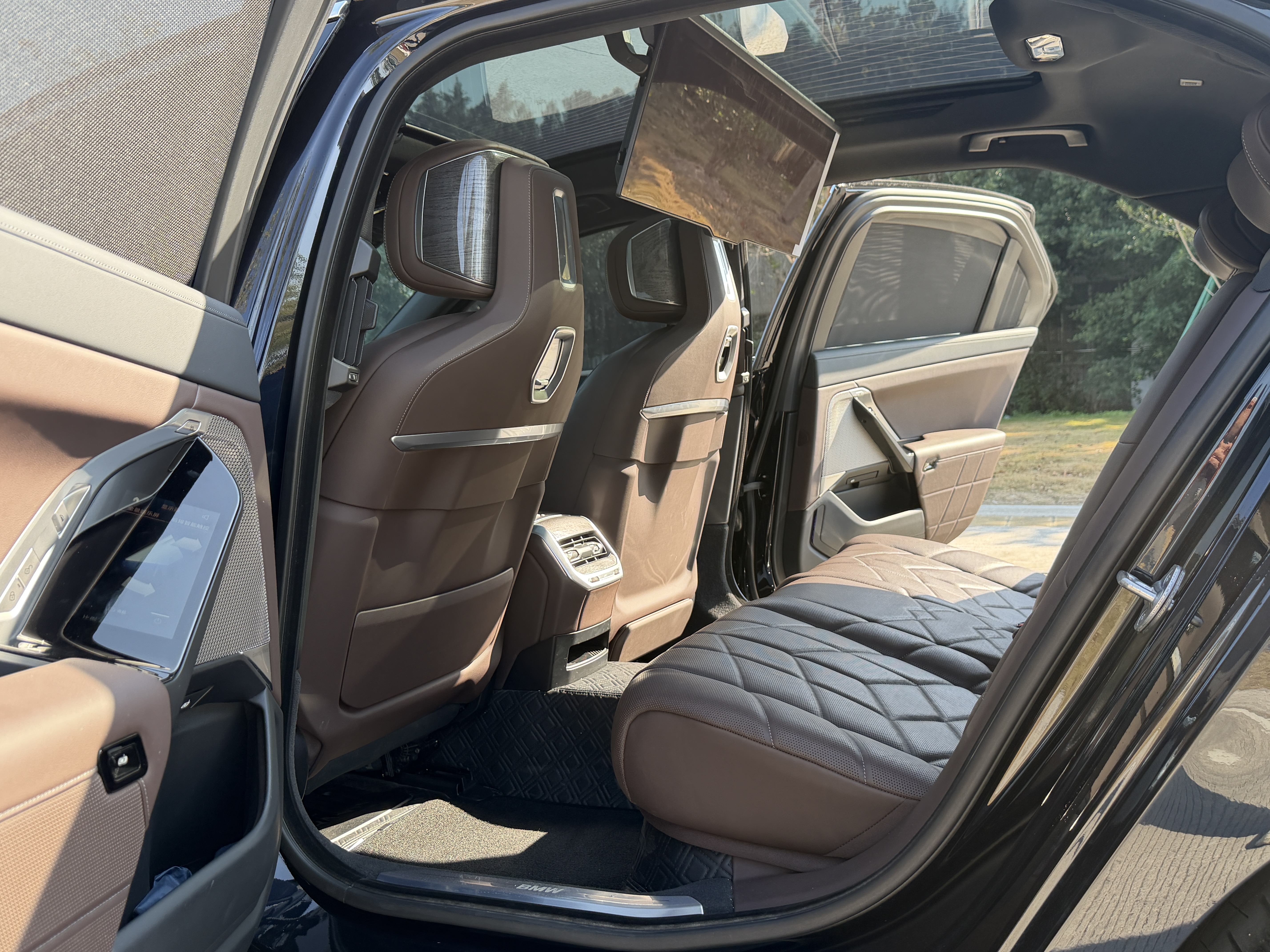 BMW 7 Series 2023 #5 BMW 7 Series 2023 car image #5