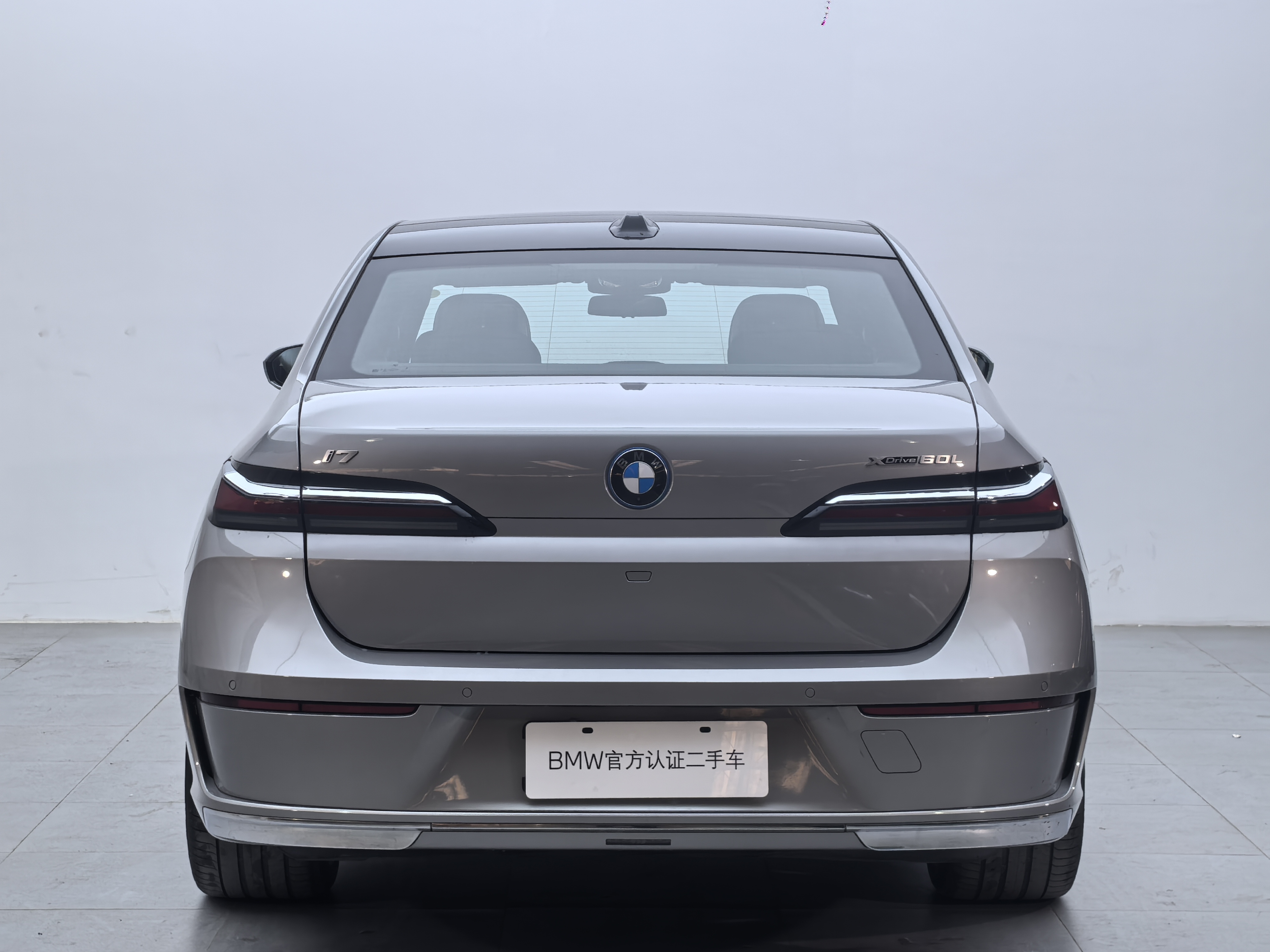 BMW i7 2023 immagine di auto #5