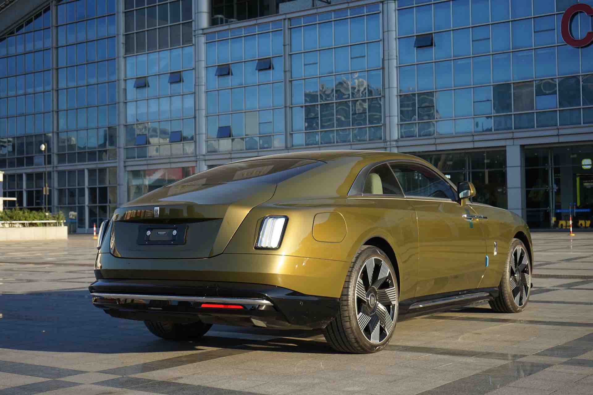 劳斯莱斯 闪灵 2024 汽车图片 #5