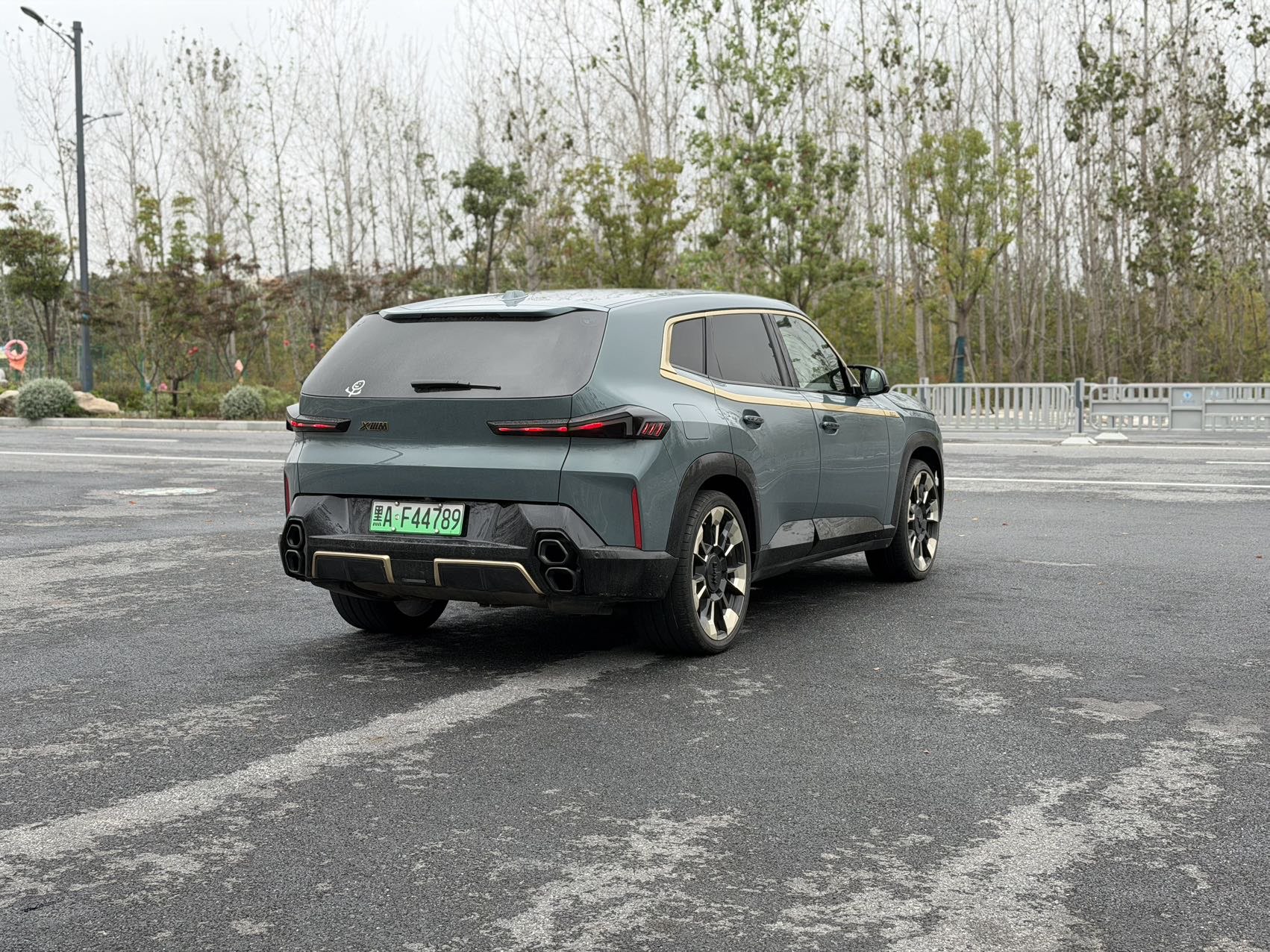 BMW XM 2023 car image #5