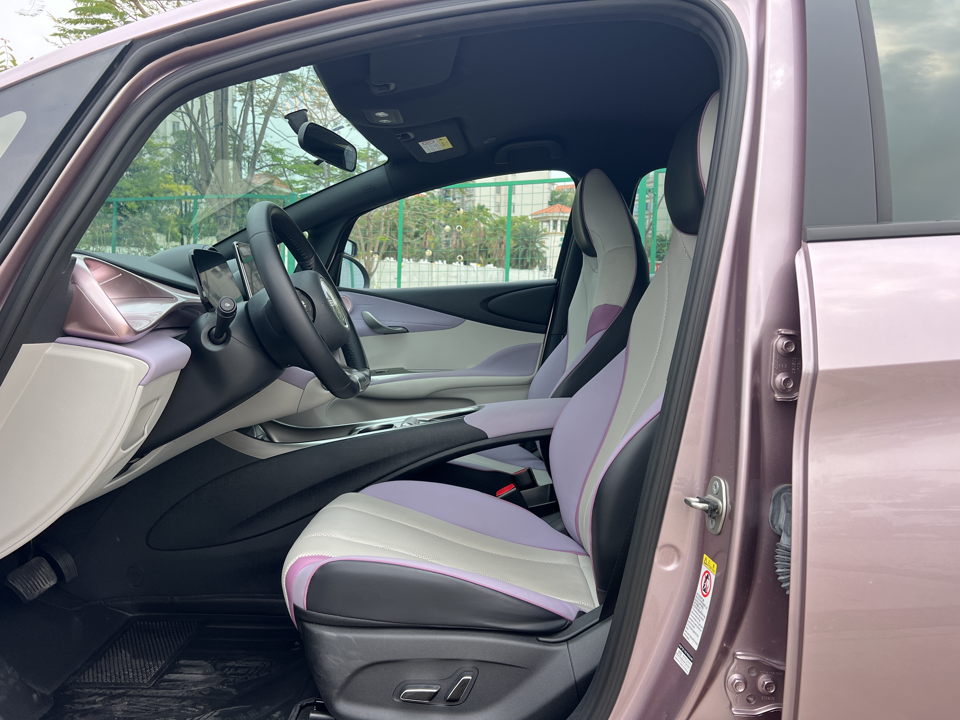 BYD Dolphin 2023 صورة سيارة #5