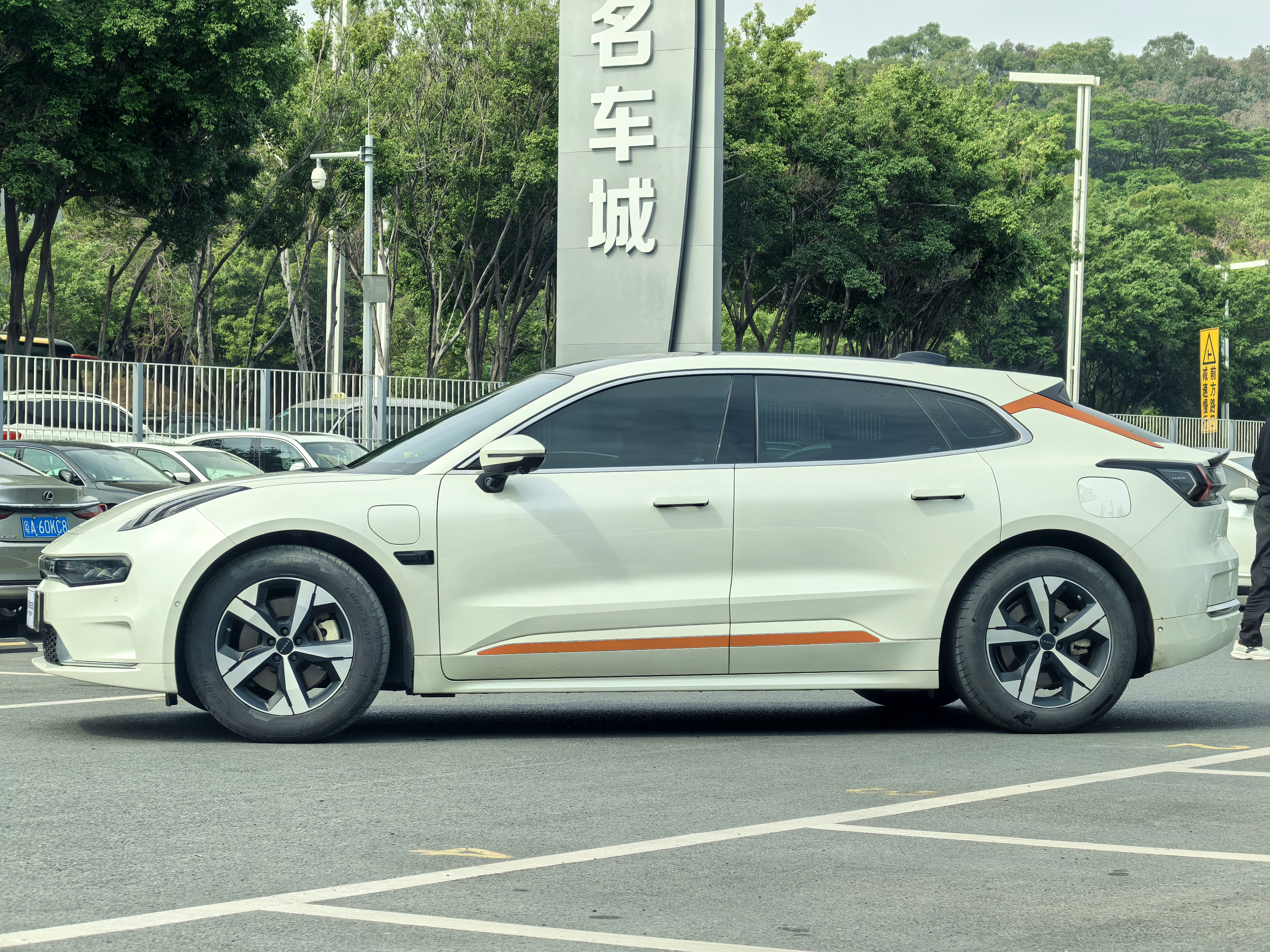 极氪 极氪001 2023 汽车图片 #5