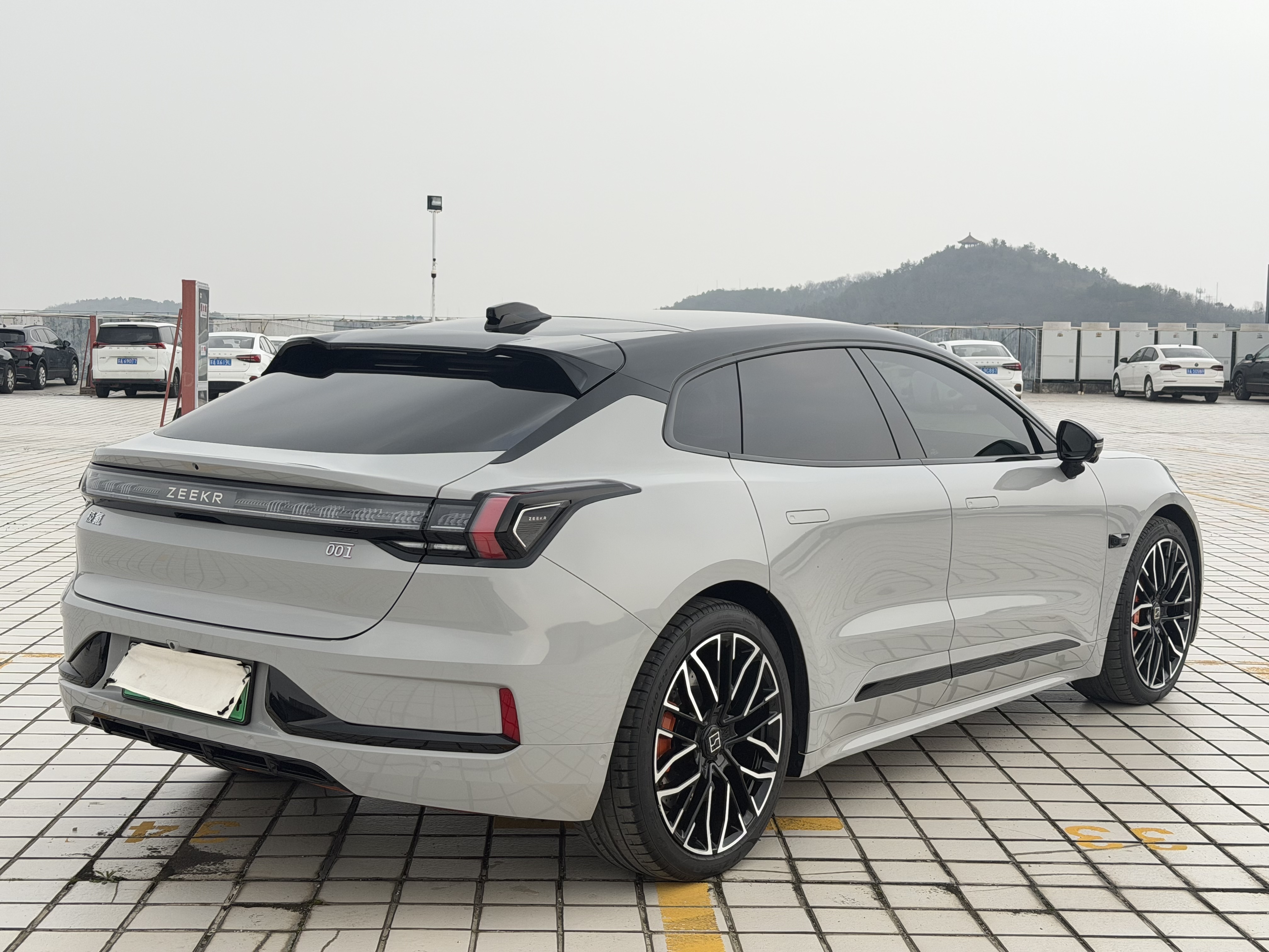 极氪 极氪001 2023 汽车图片 #5