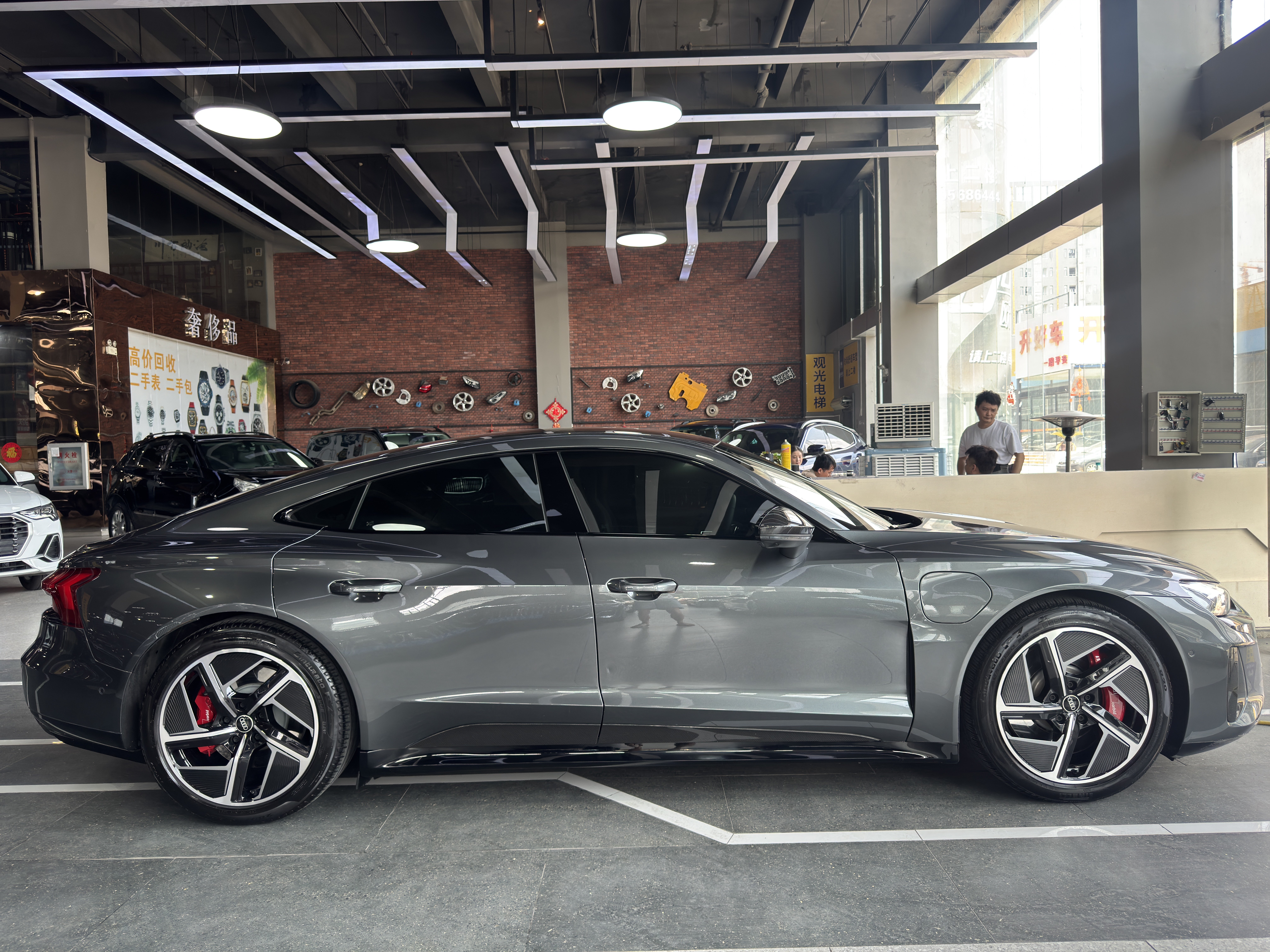 Audi RS e-tron GT 2022 car image #5