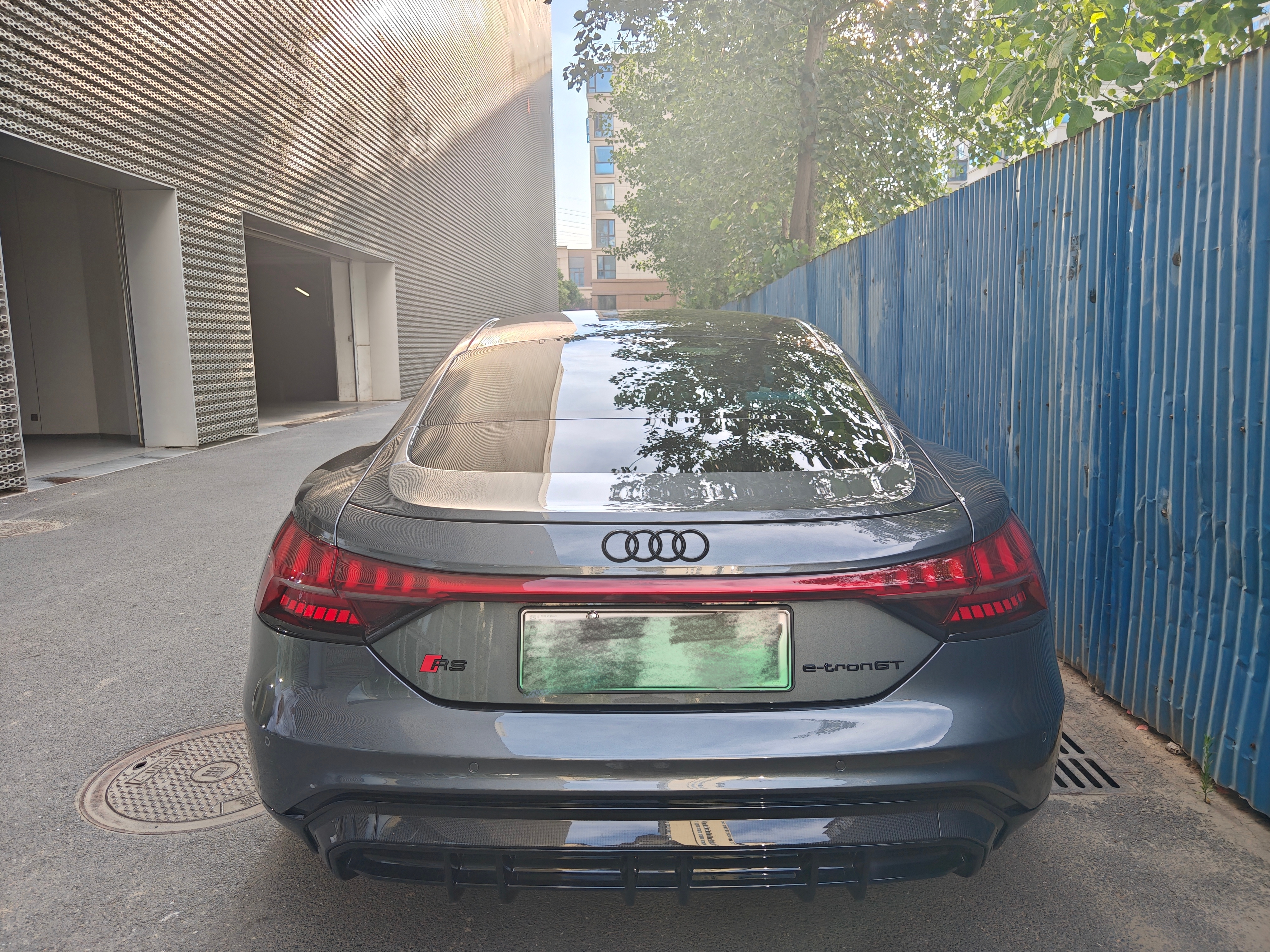 Audi RS e-tron GT 2024 car image #5