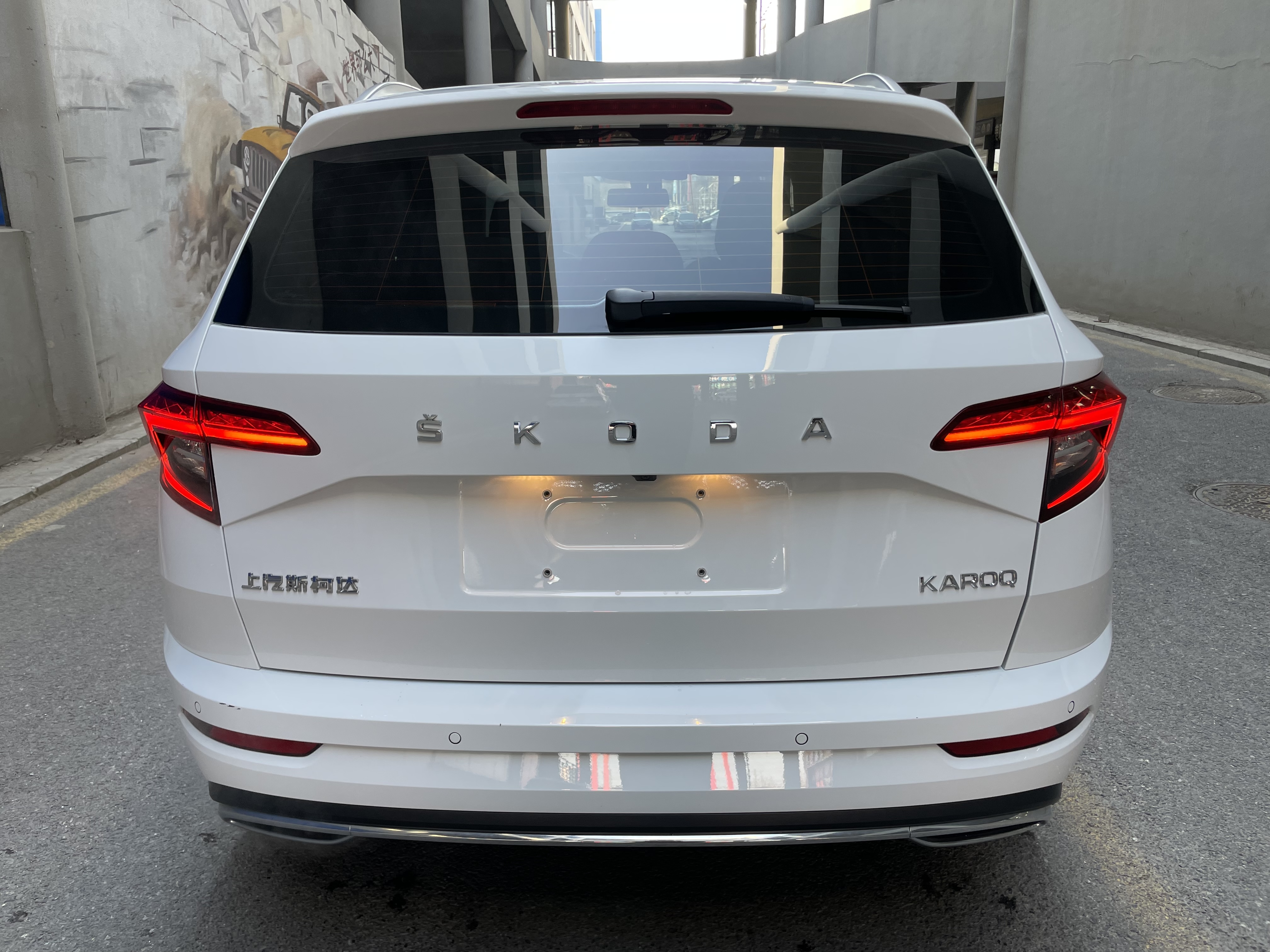 Skoda Karoq 2023 изображение автомобиля #5