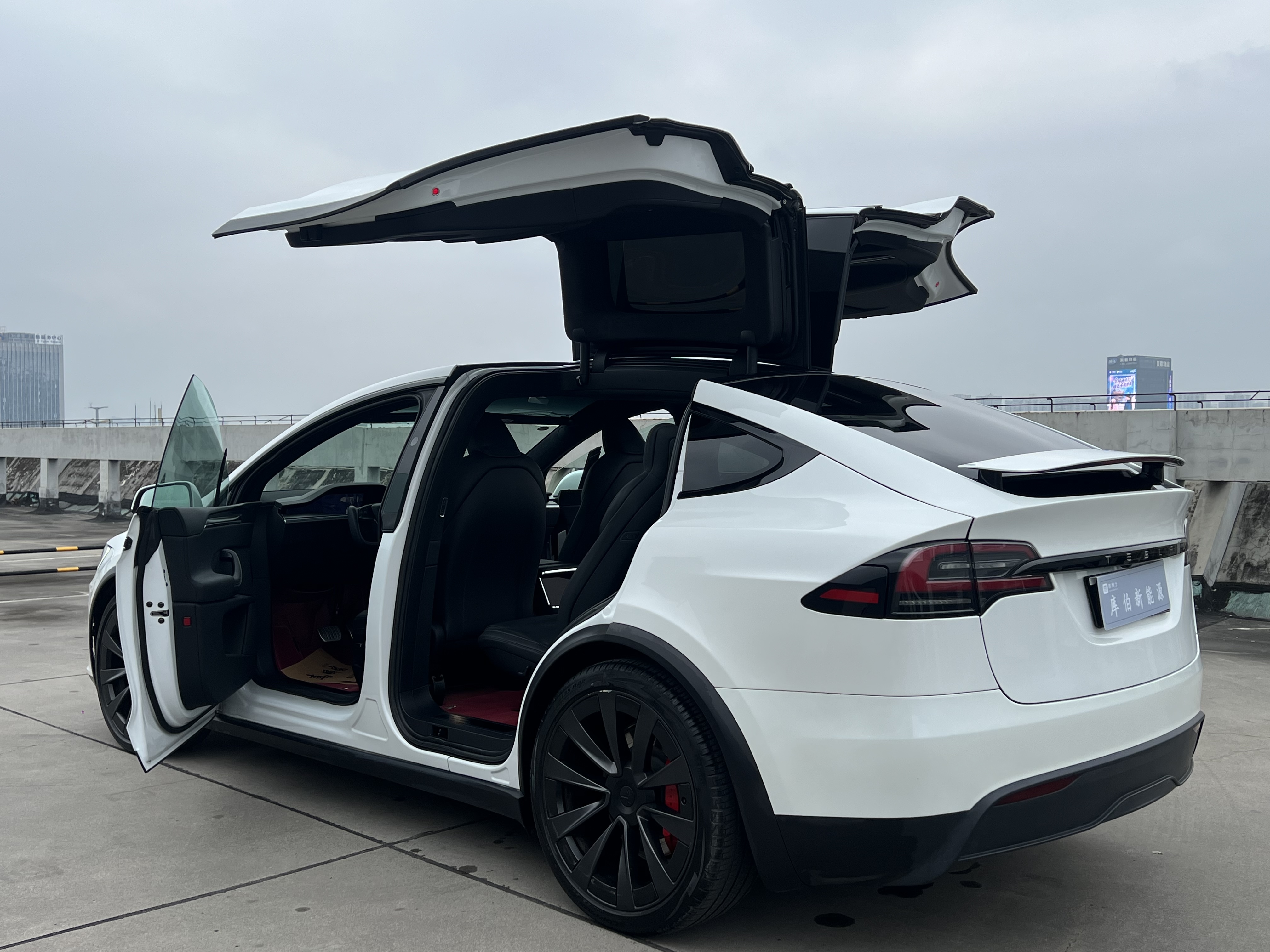 Tesla Model X 2024 car image #5