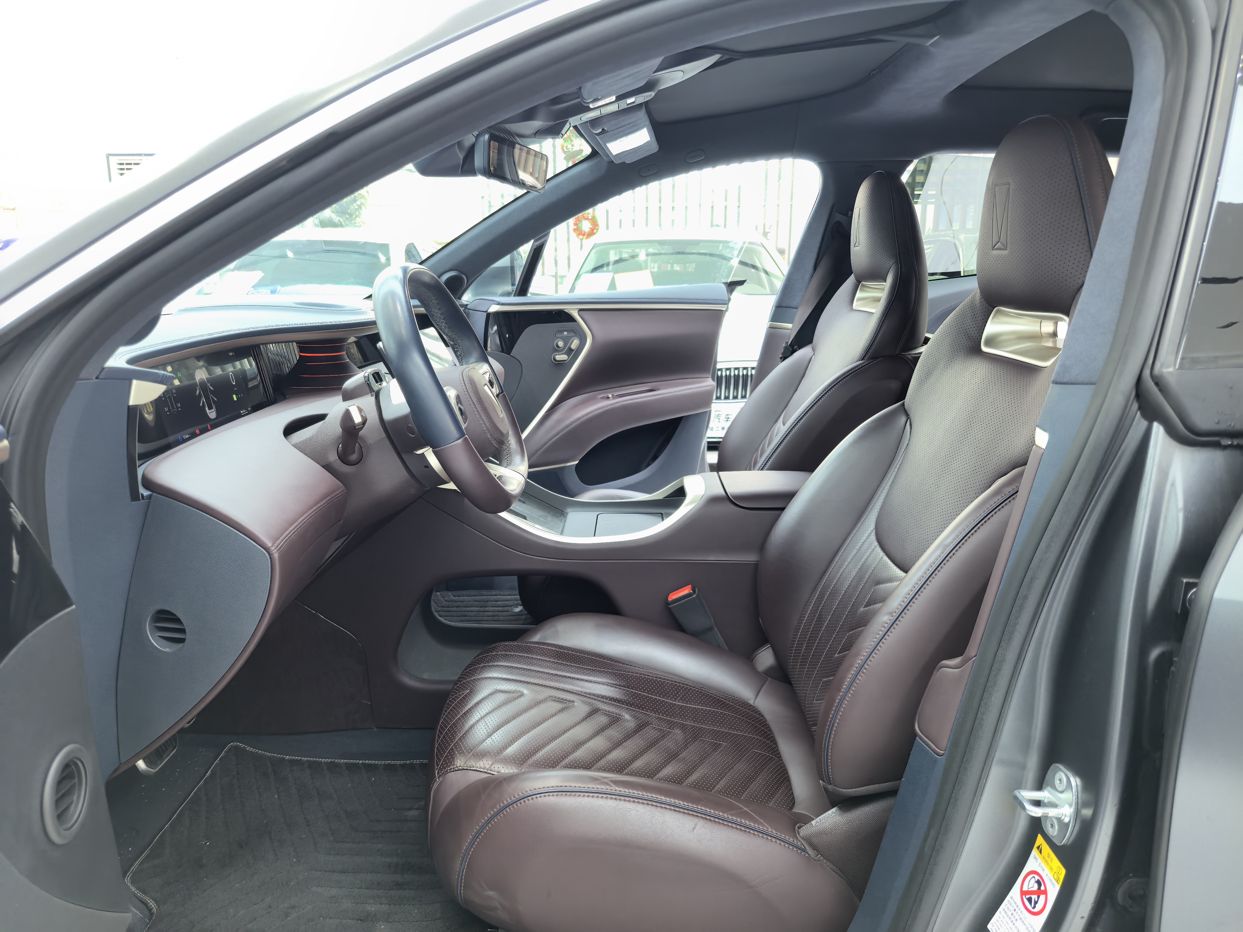 Avatr 11 2023 immagine di auto #5