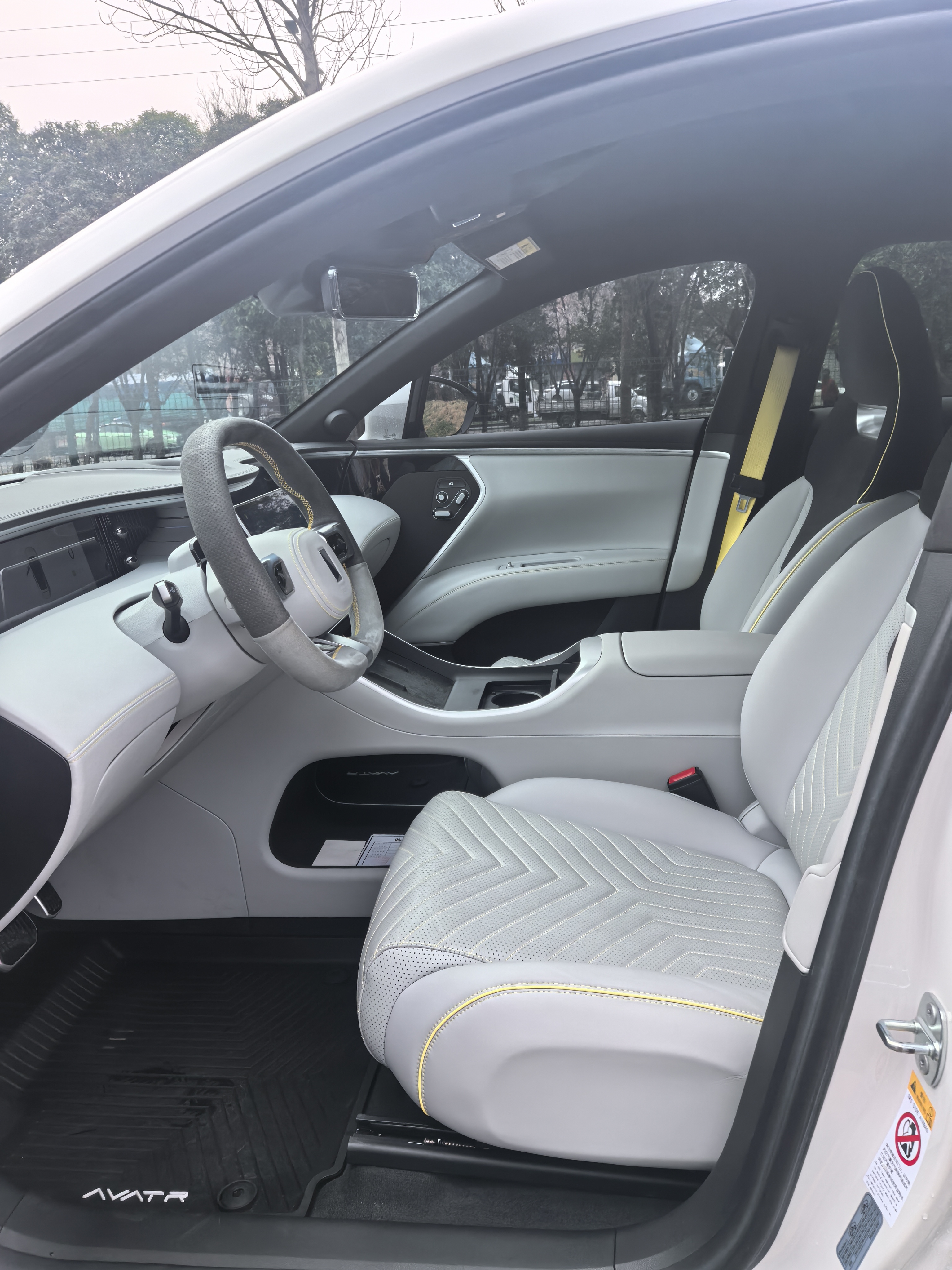 Avatr 11 2023 imagen de coche #5