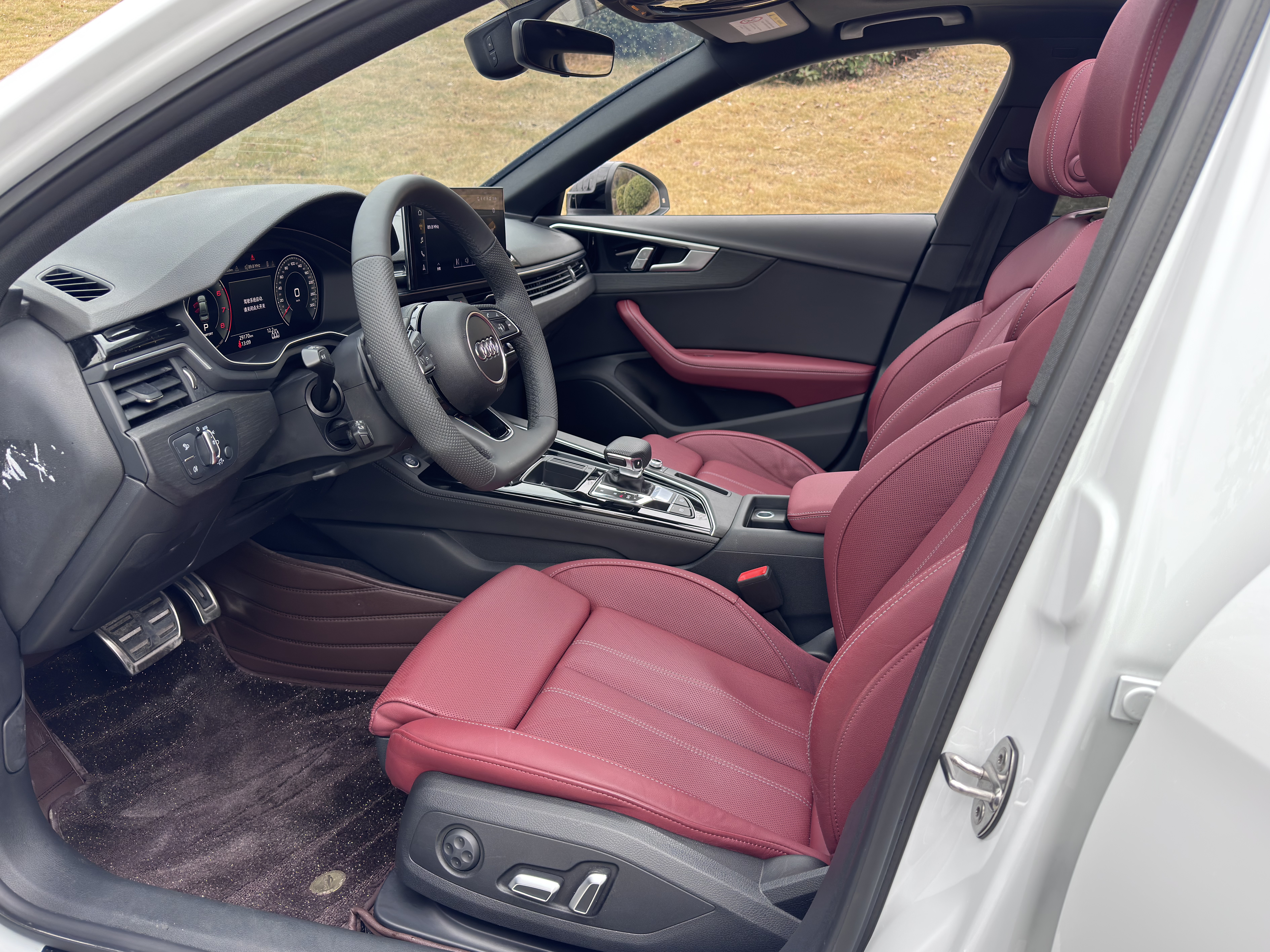 Audi A4L 2024 car image #5