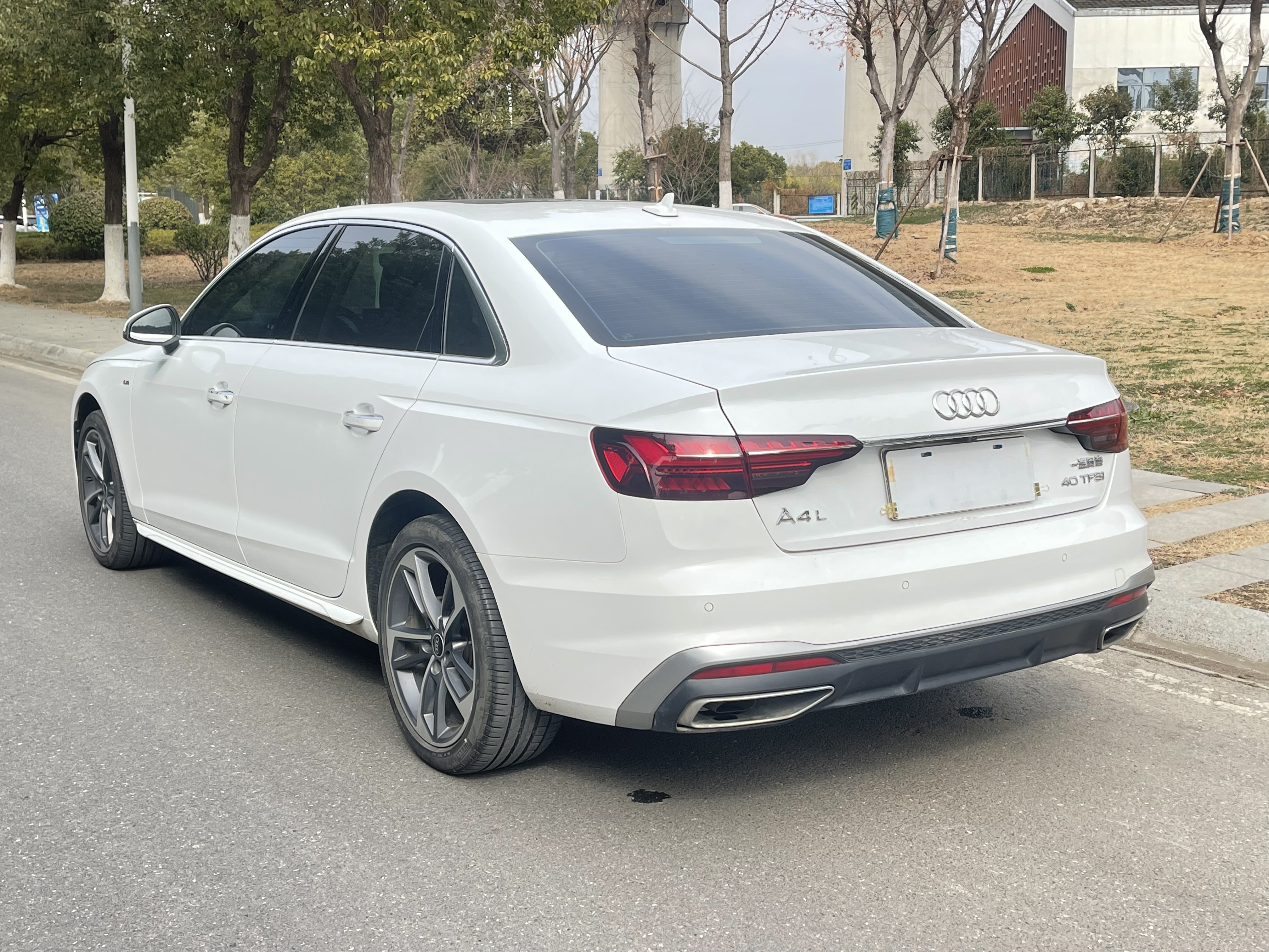 Audi A4L 2024 #5 Audi A4L 2024 car image #5