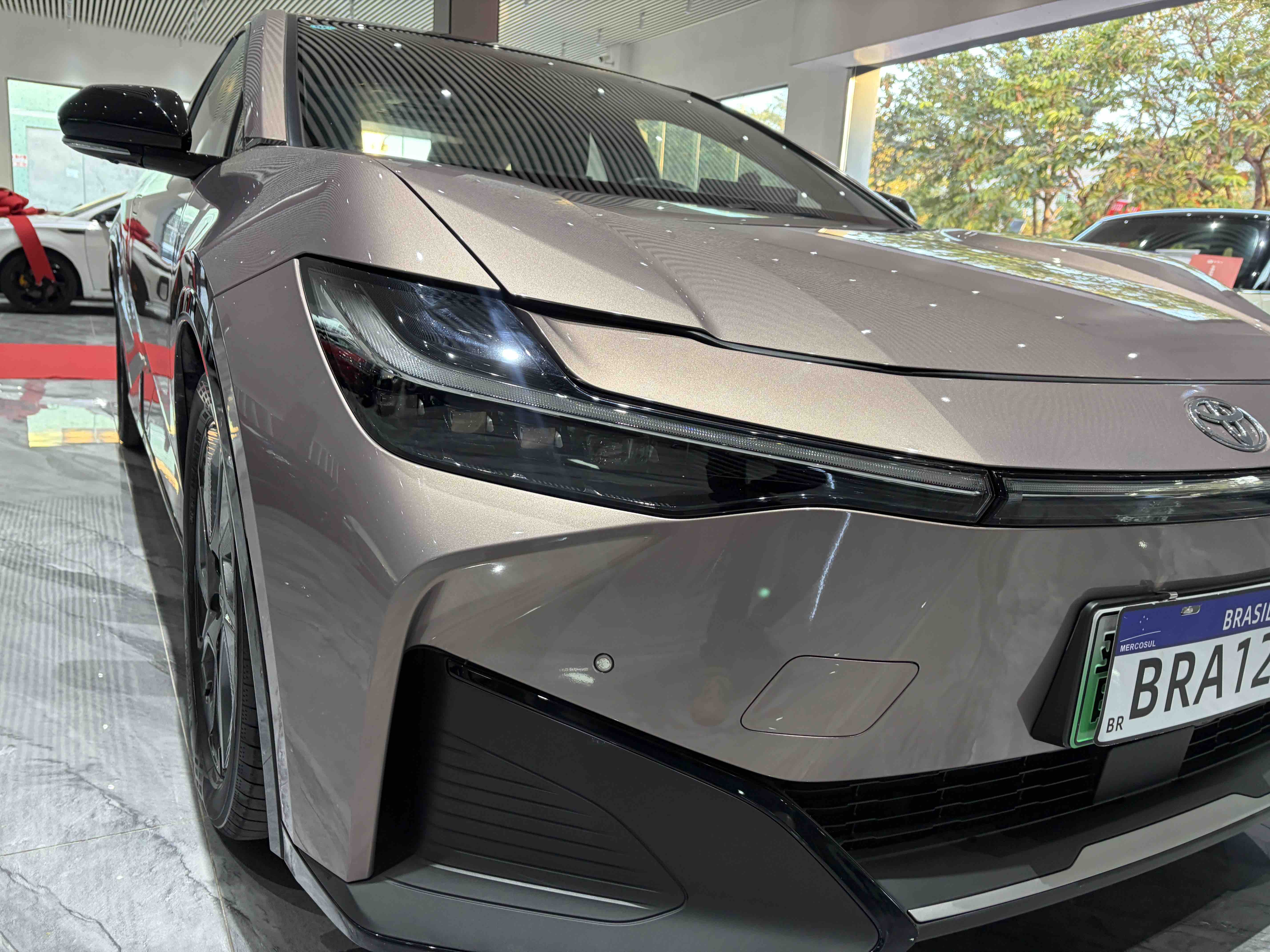 Toyota bZ3 2023 immagine di auto #5