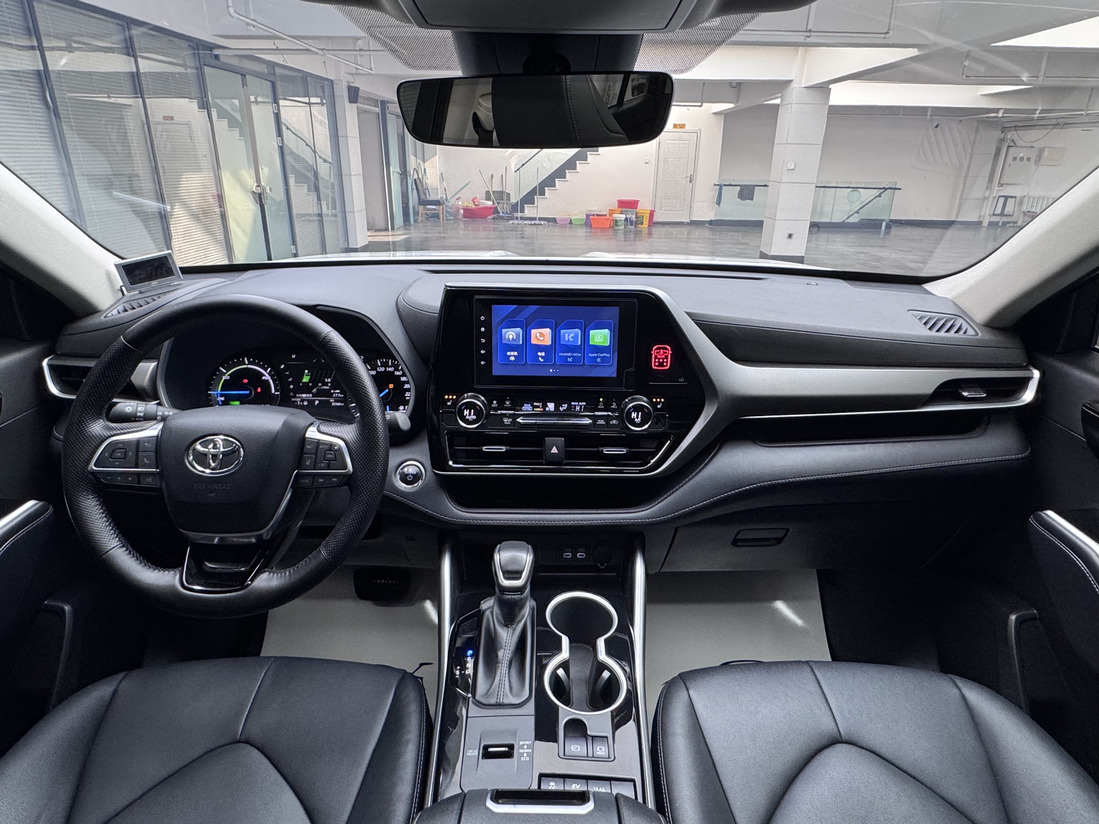 Toyota Highlander 2024 car image #5