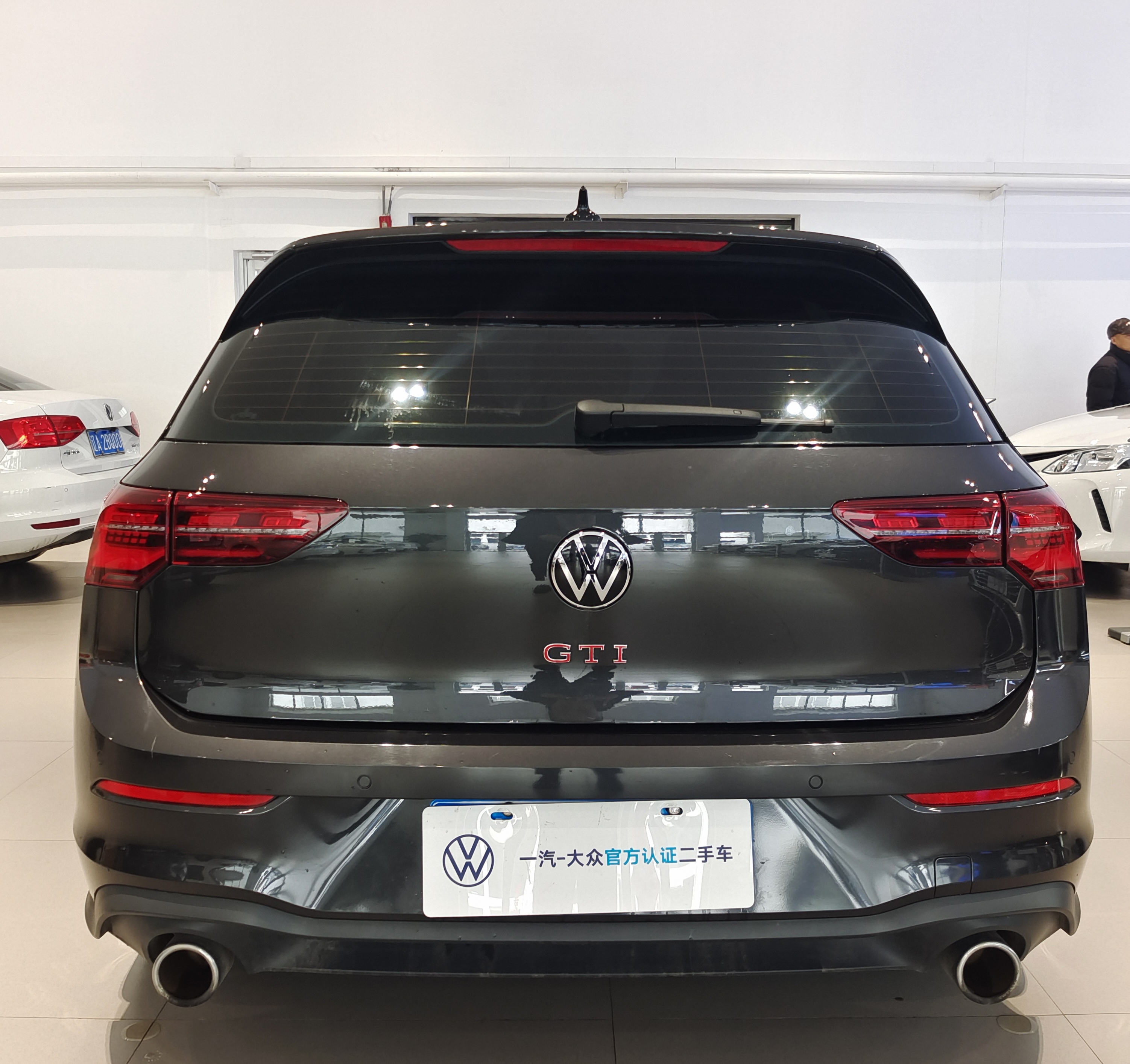 Volkswagen GolfGTI 2023 car image #5