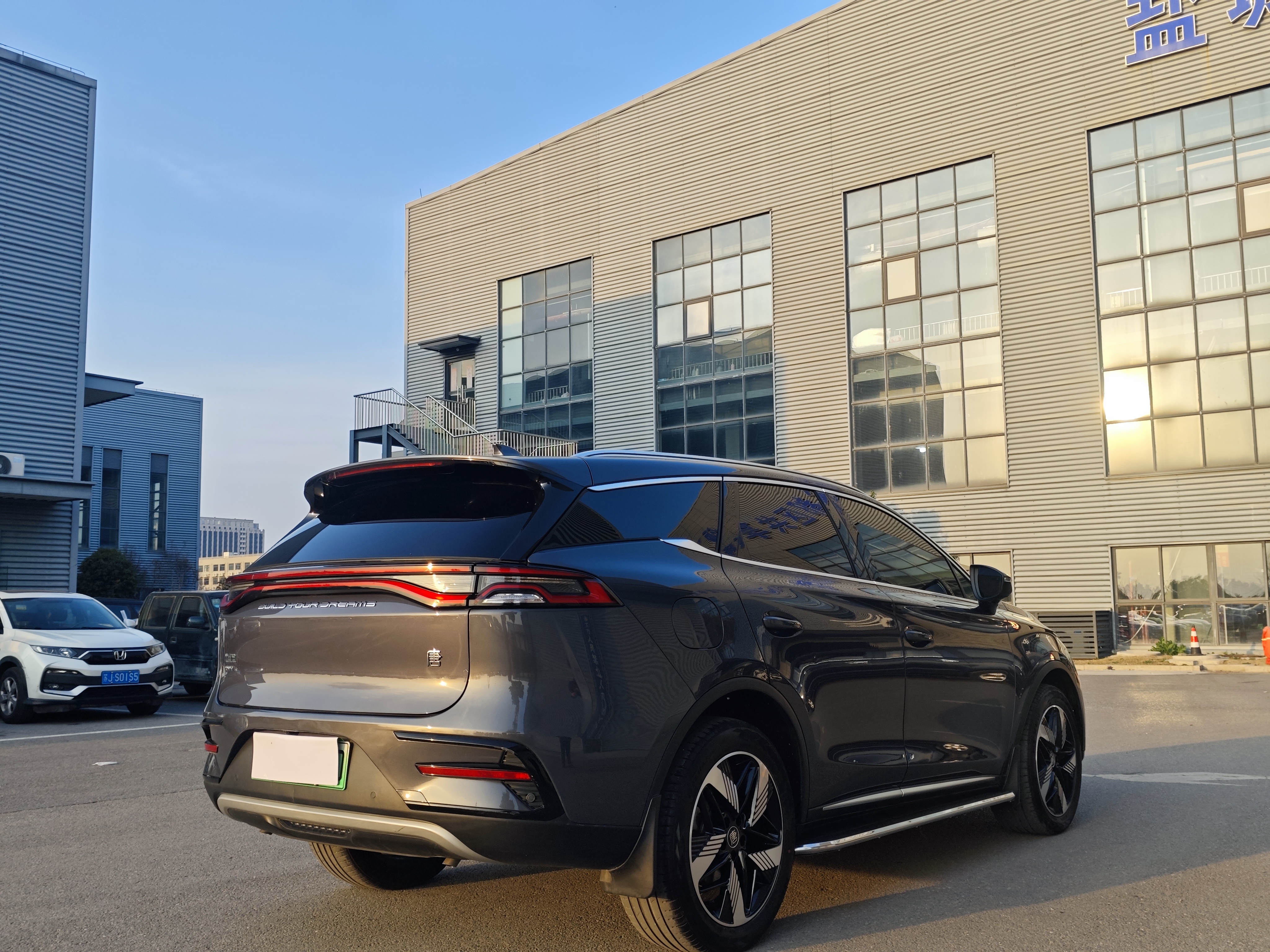 BYD Tang New Energy 2023 immagine di auto #5