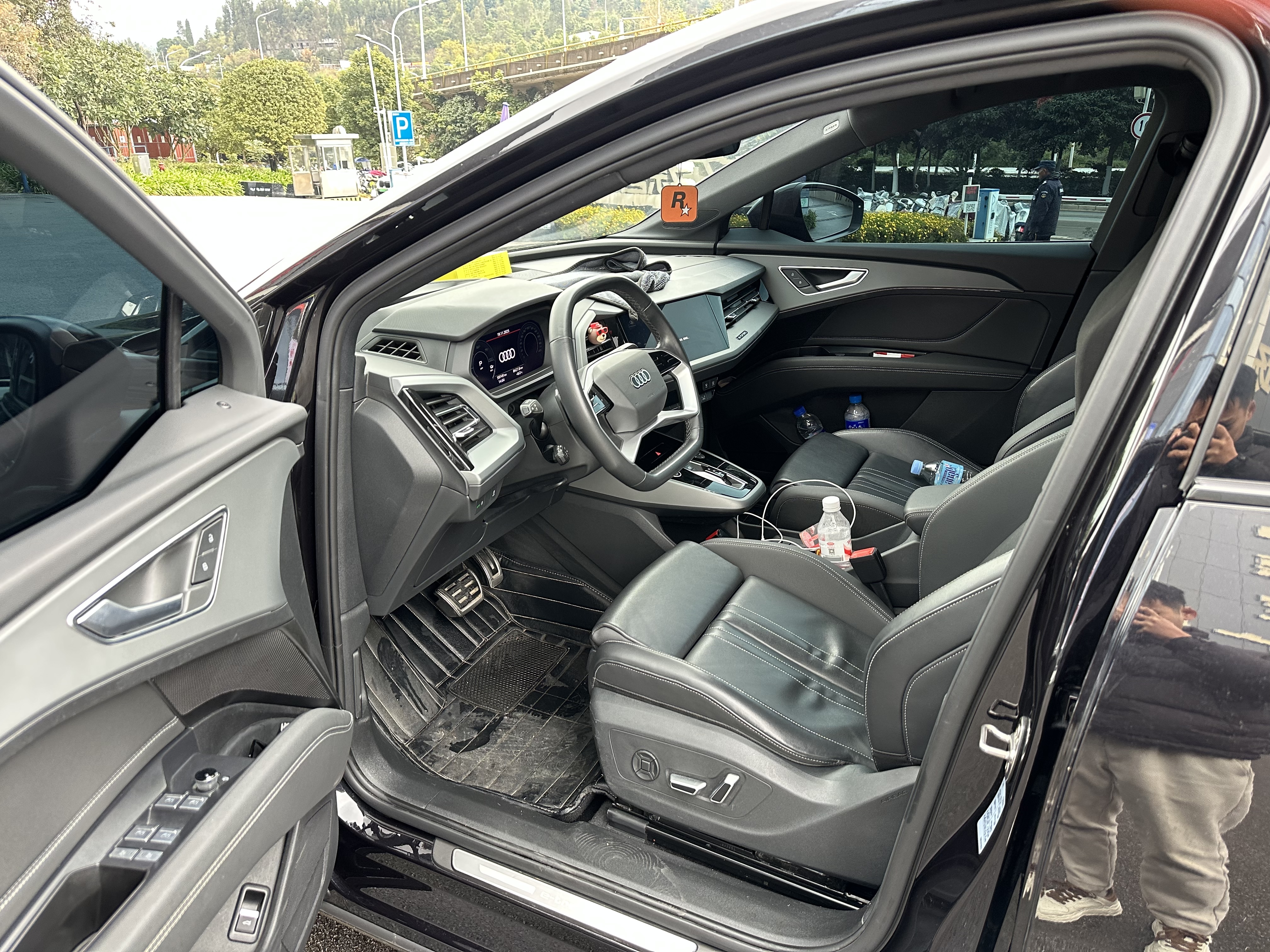 Audi Q5 e-tron 2024 #5 Audi Q5 e-tron 2024 изображение автомобиля #5