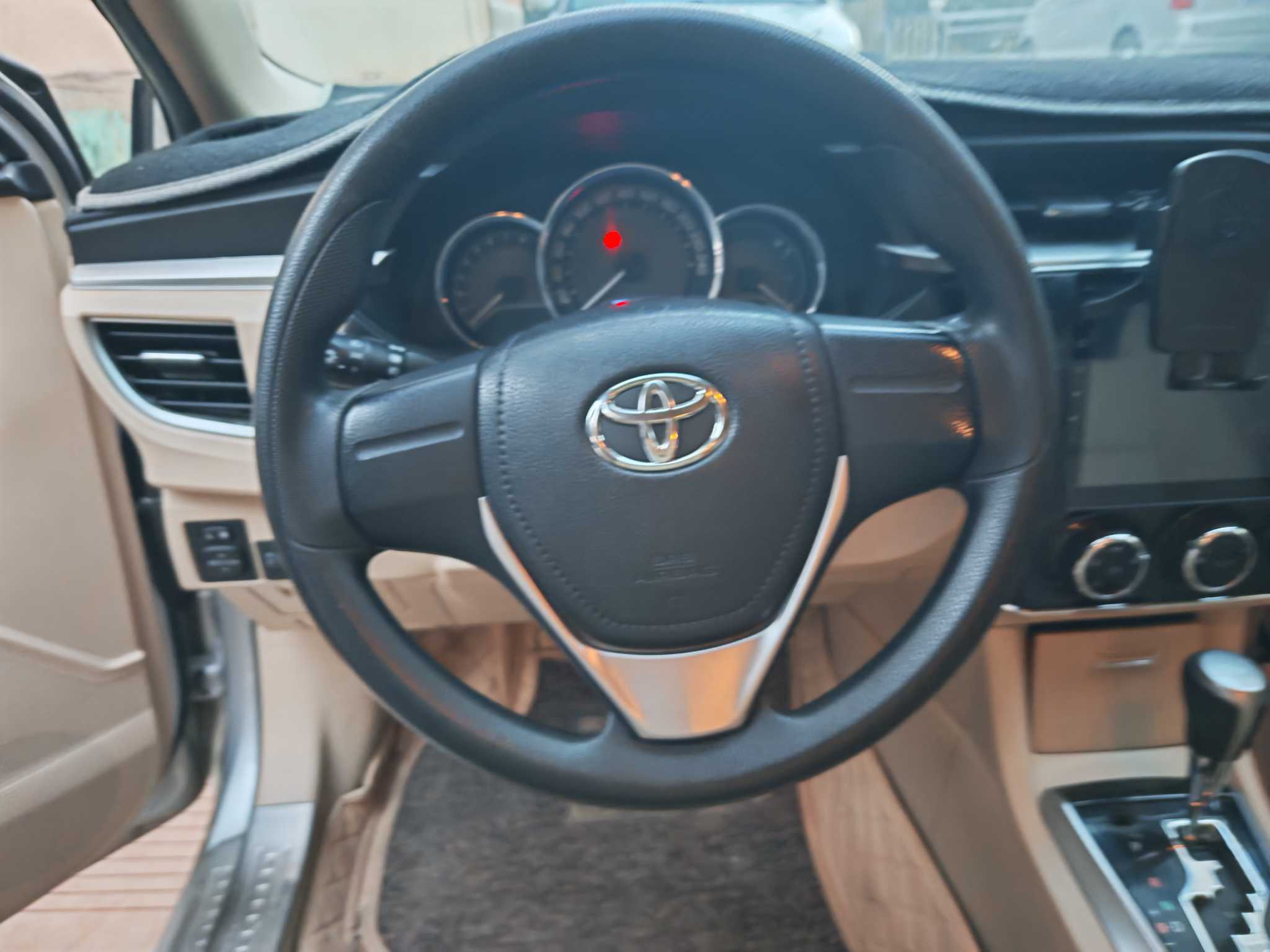 Corolla 2015 car image #5