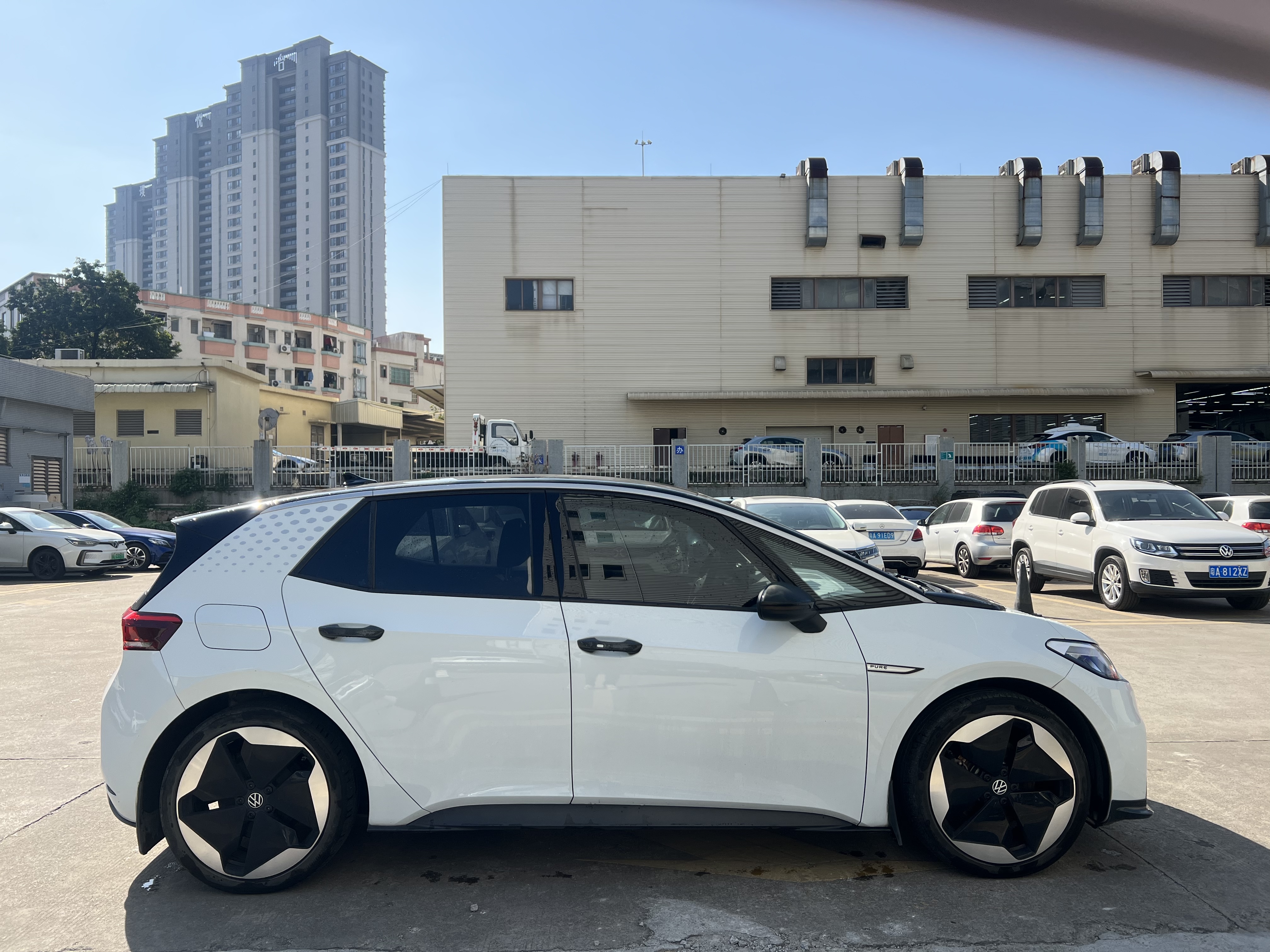 Volkswagen ID.3 2024 car image #5