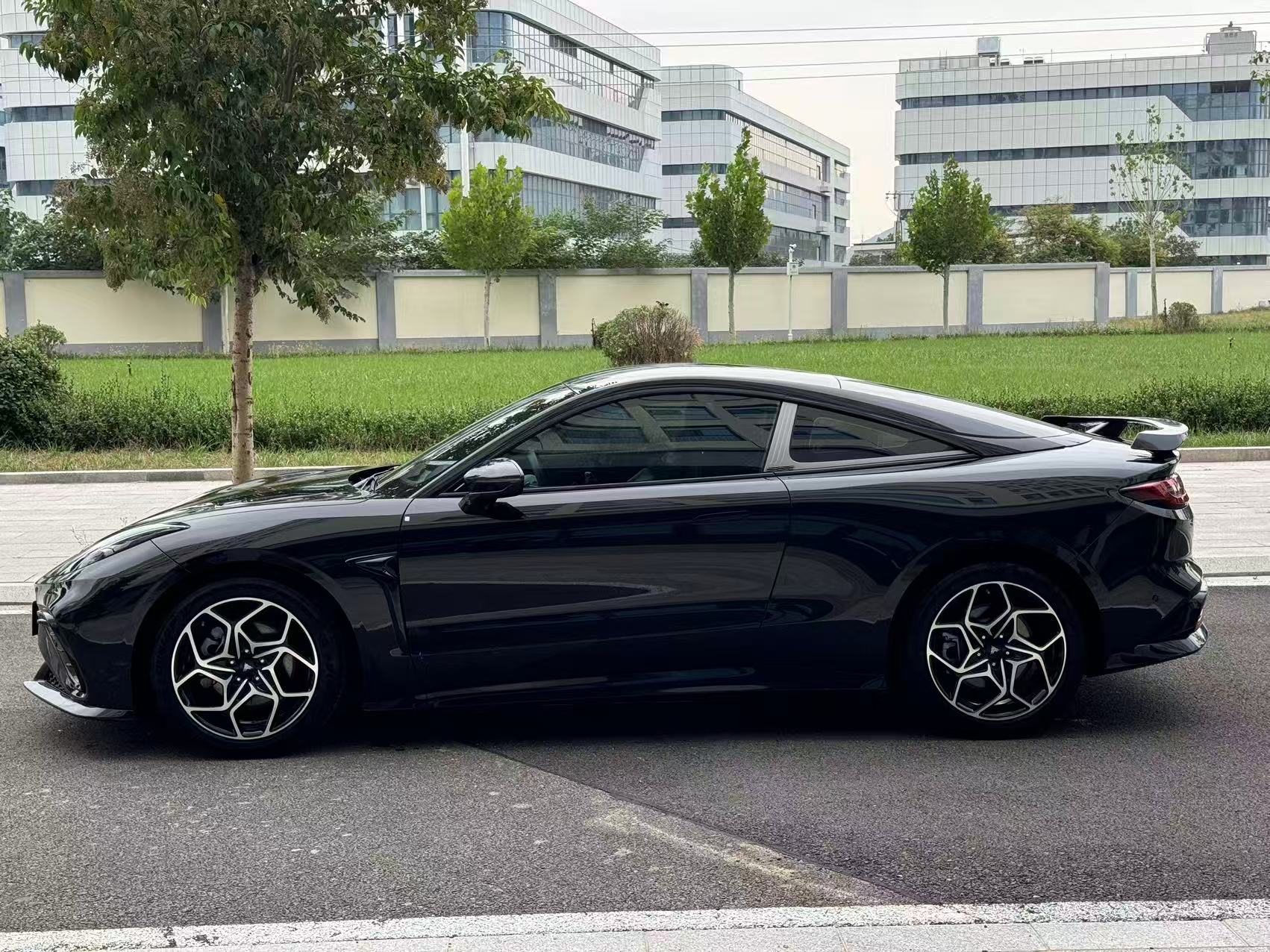 哪吒汽车 哪吒GT 2023 汽车图片 #5