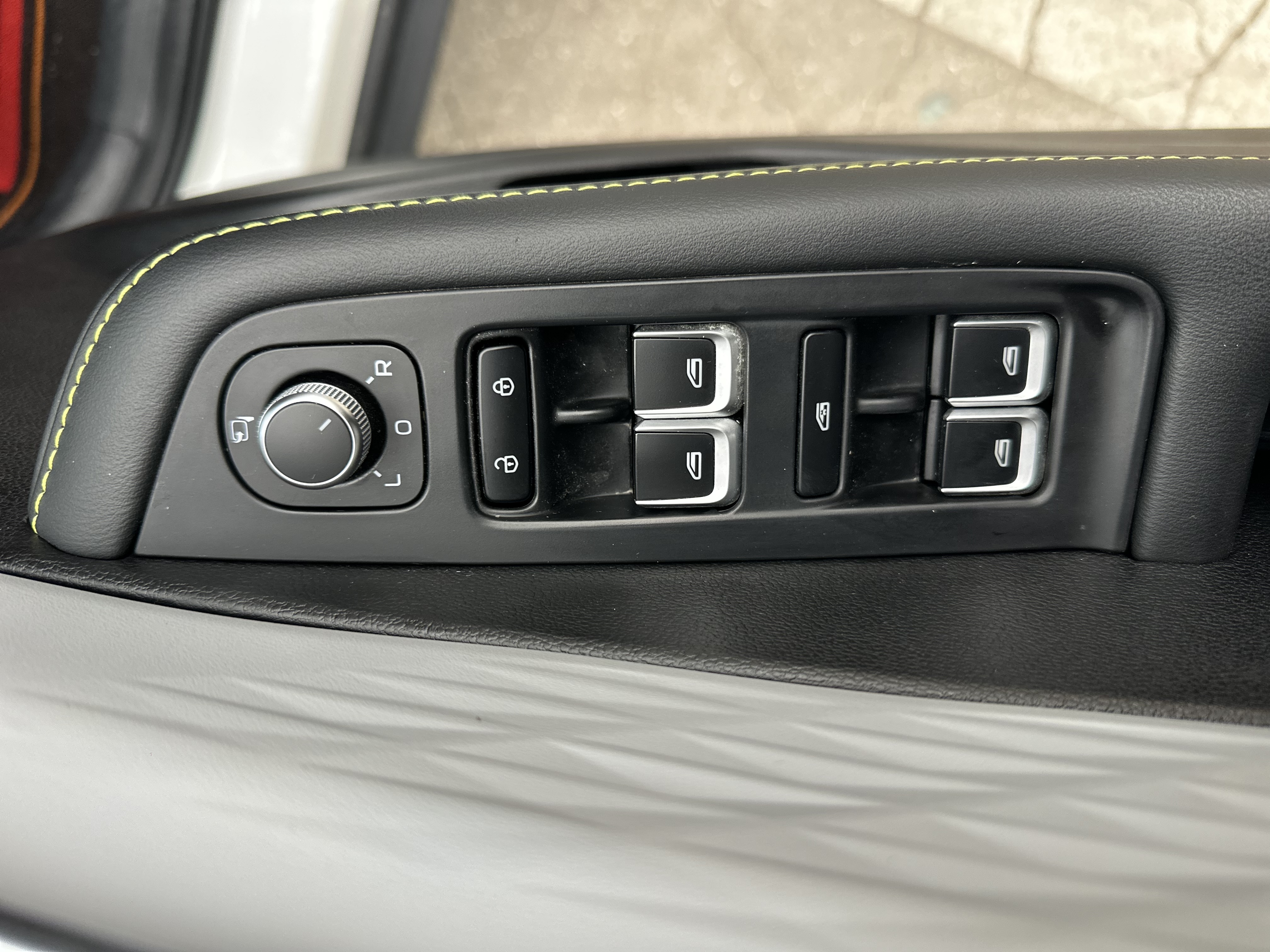 GEELY Coolray 2024 #5 GEELY Coolray 2024 car image #5