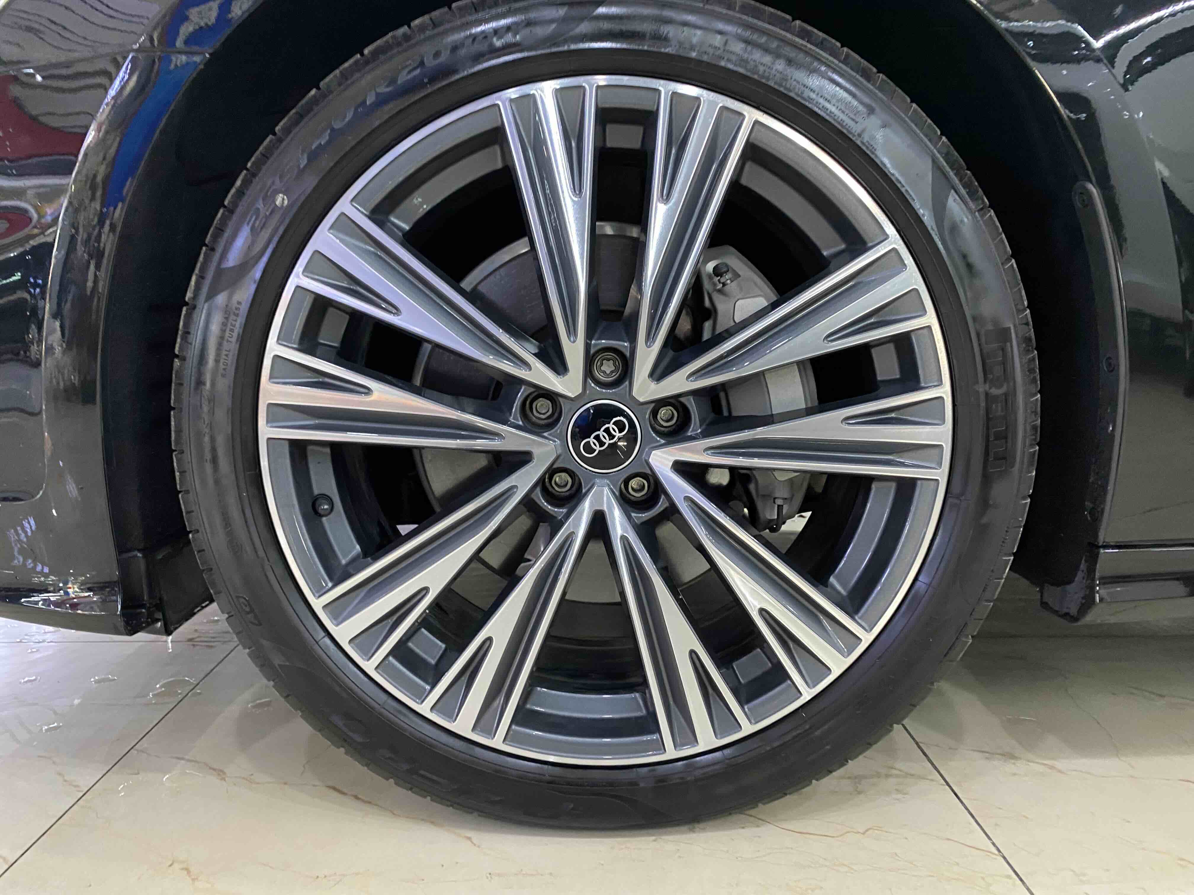 Audi A6L 2023 car image #5