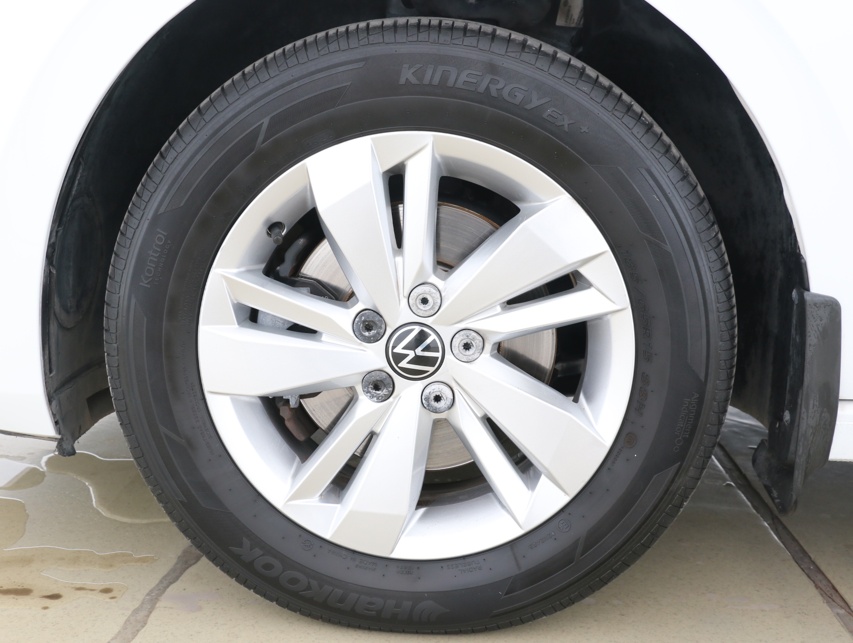 Volkswagen Polo 2023 car image #5