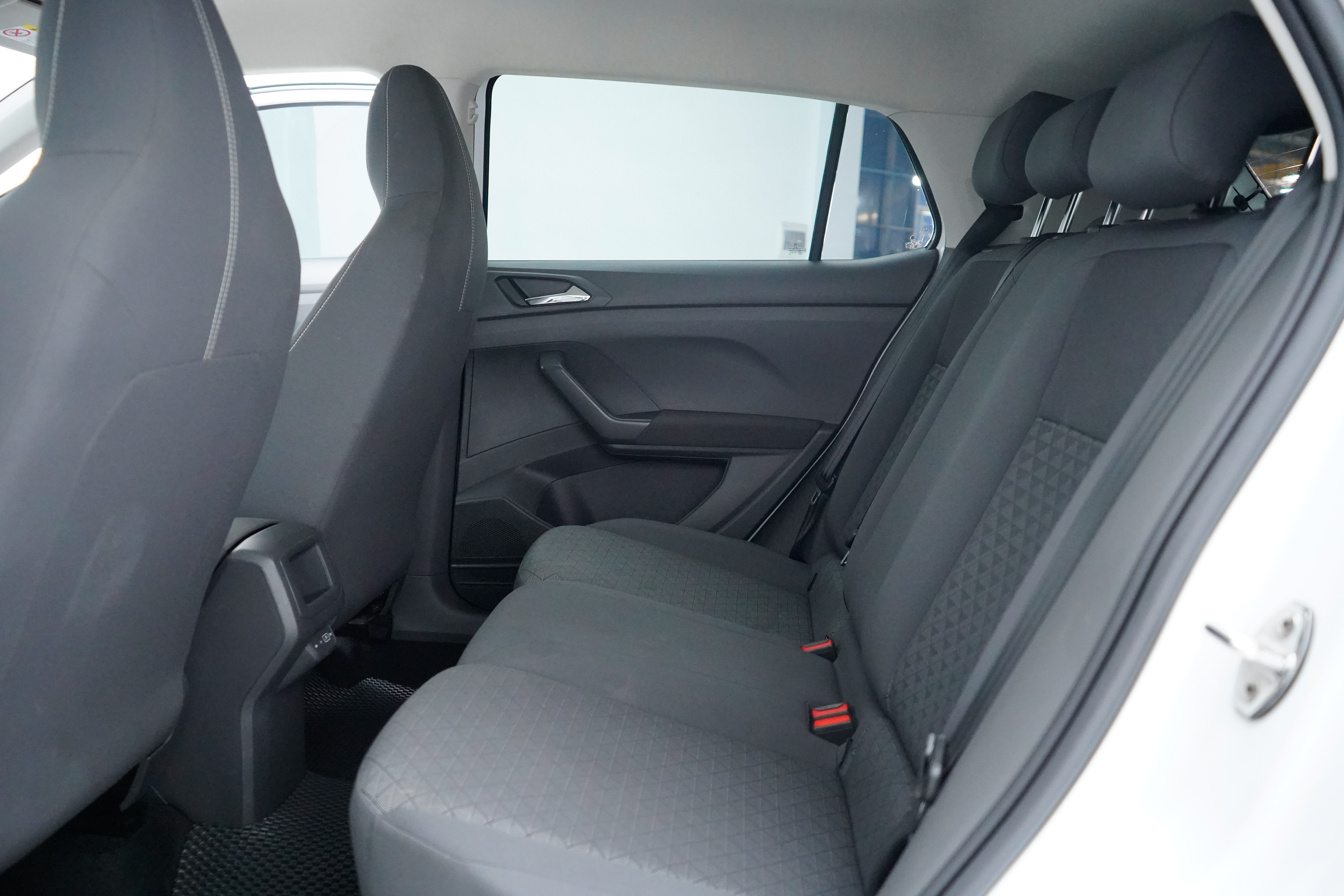 Volkswagen T-Cross 2023 #5 Volkswagen T-Cross 2023 car image #5