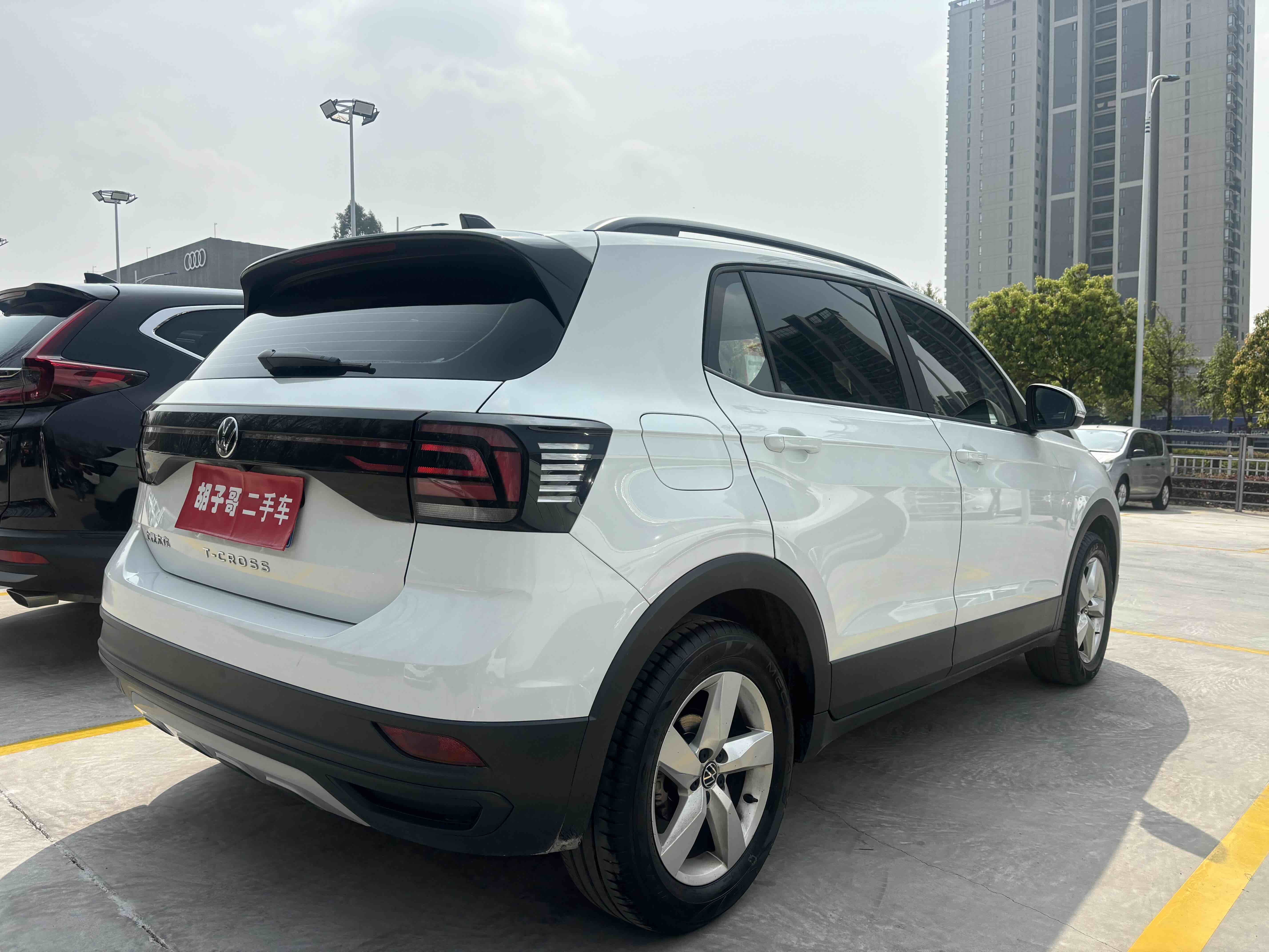 Volkswagen T-Cross 2024 #5 Volkswagen T-Cross 2024 car image #5