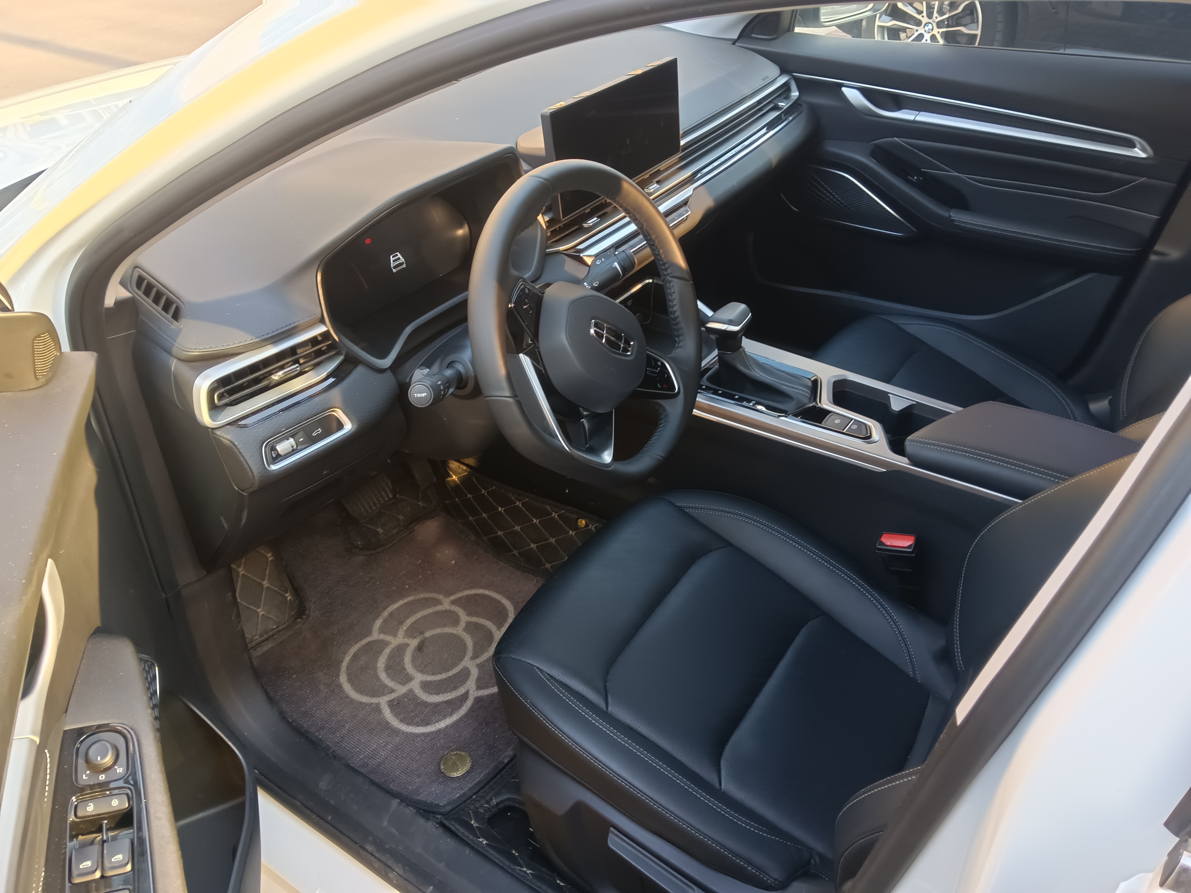 GEELY Emgrand 2023 #5 GEELY Emgrand 2023 car image #5