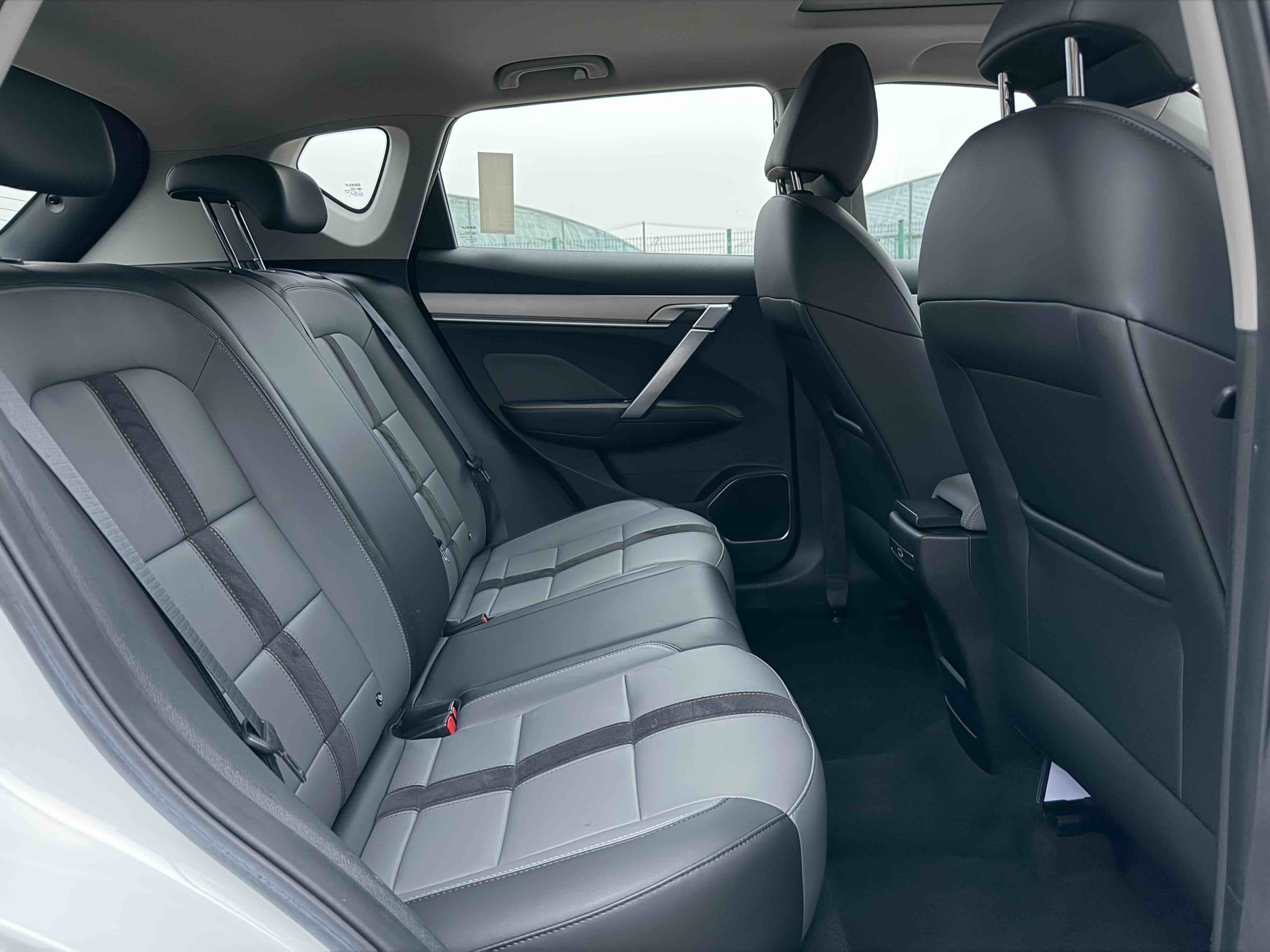 GEELY Coolray 2023 #5 GEELY Coolray 2023 car image #5