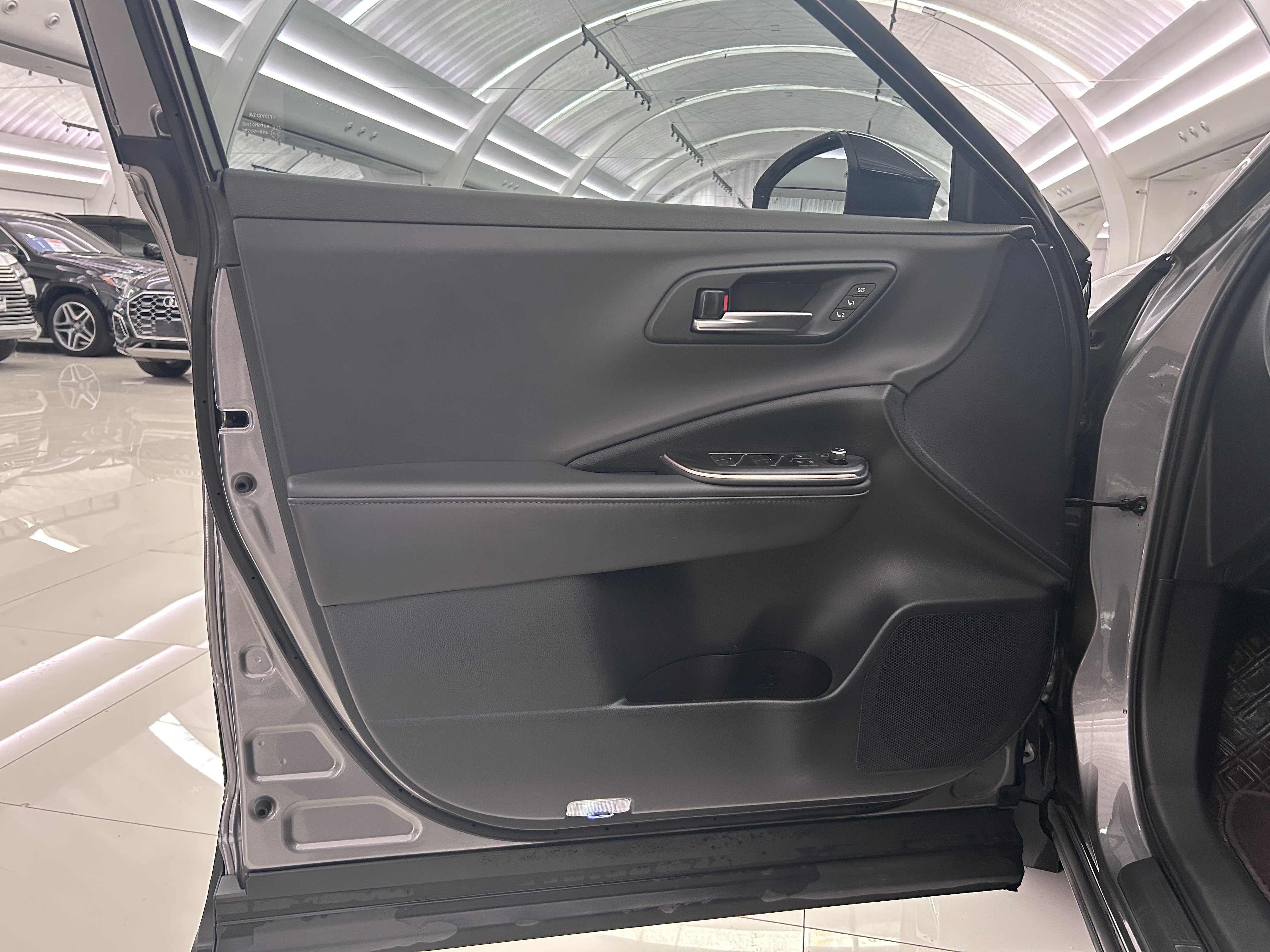 Toyota CrownSportCross 2023 image de voiture #5