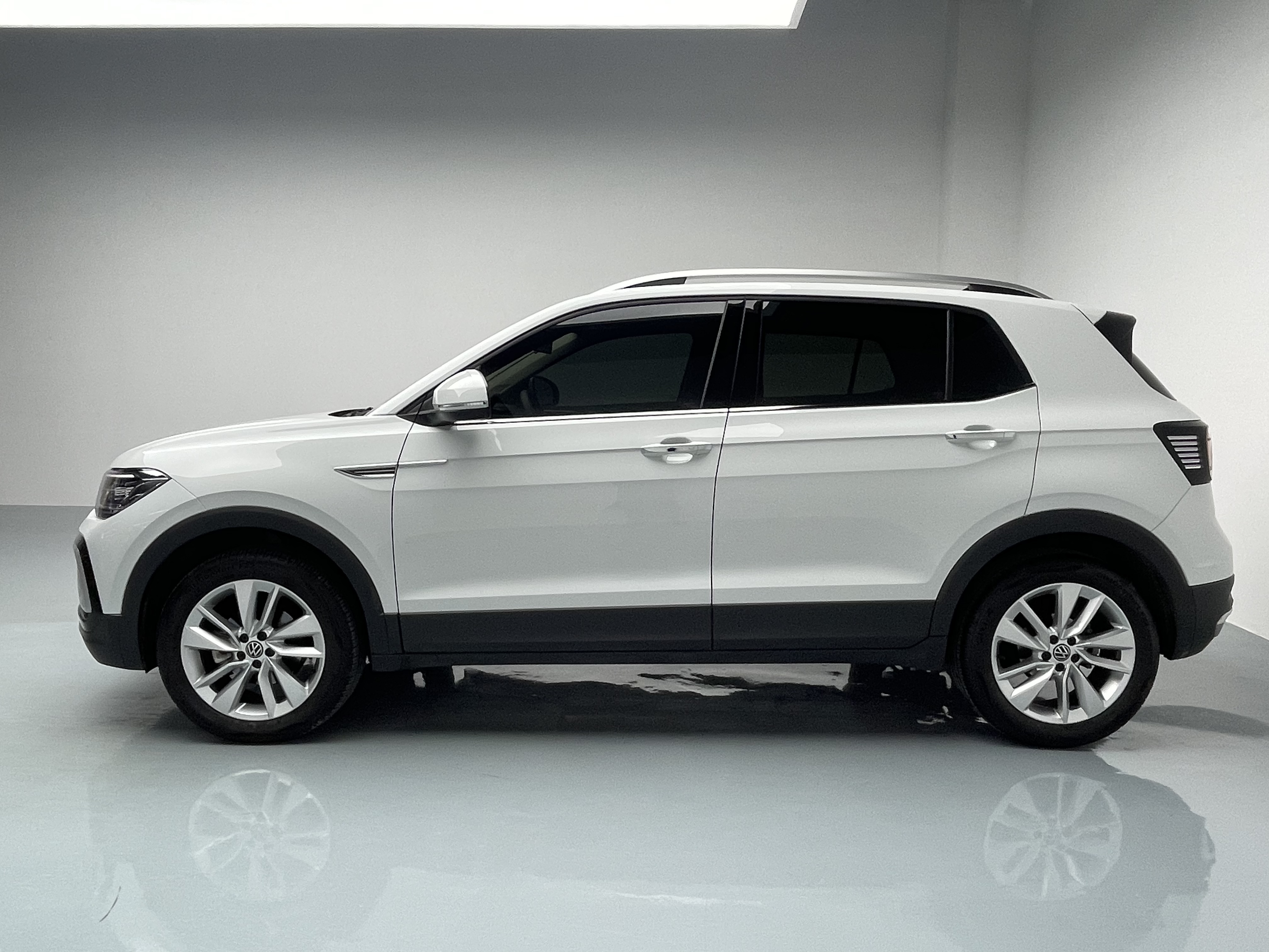 Volkswagen T-Cross 2024 #5 Volkswagen T-Cross 2024 car image #5