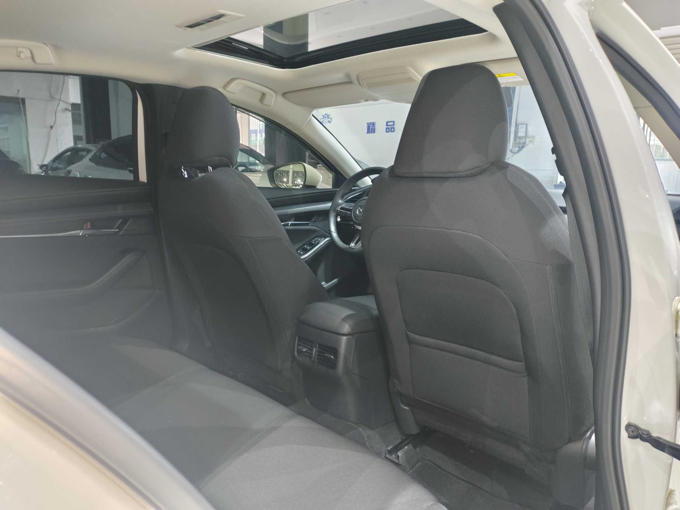 Mazda 2025 car image #5