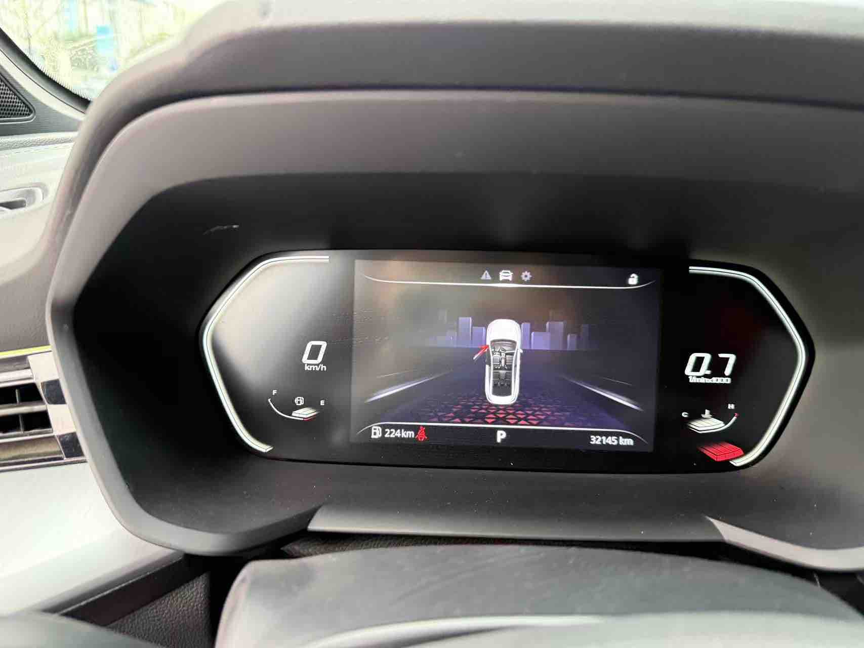 5 2024 #5 5 2024 immagine di auto #5